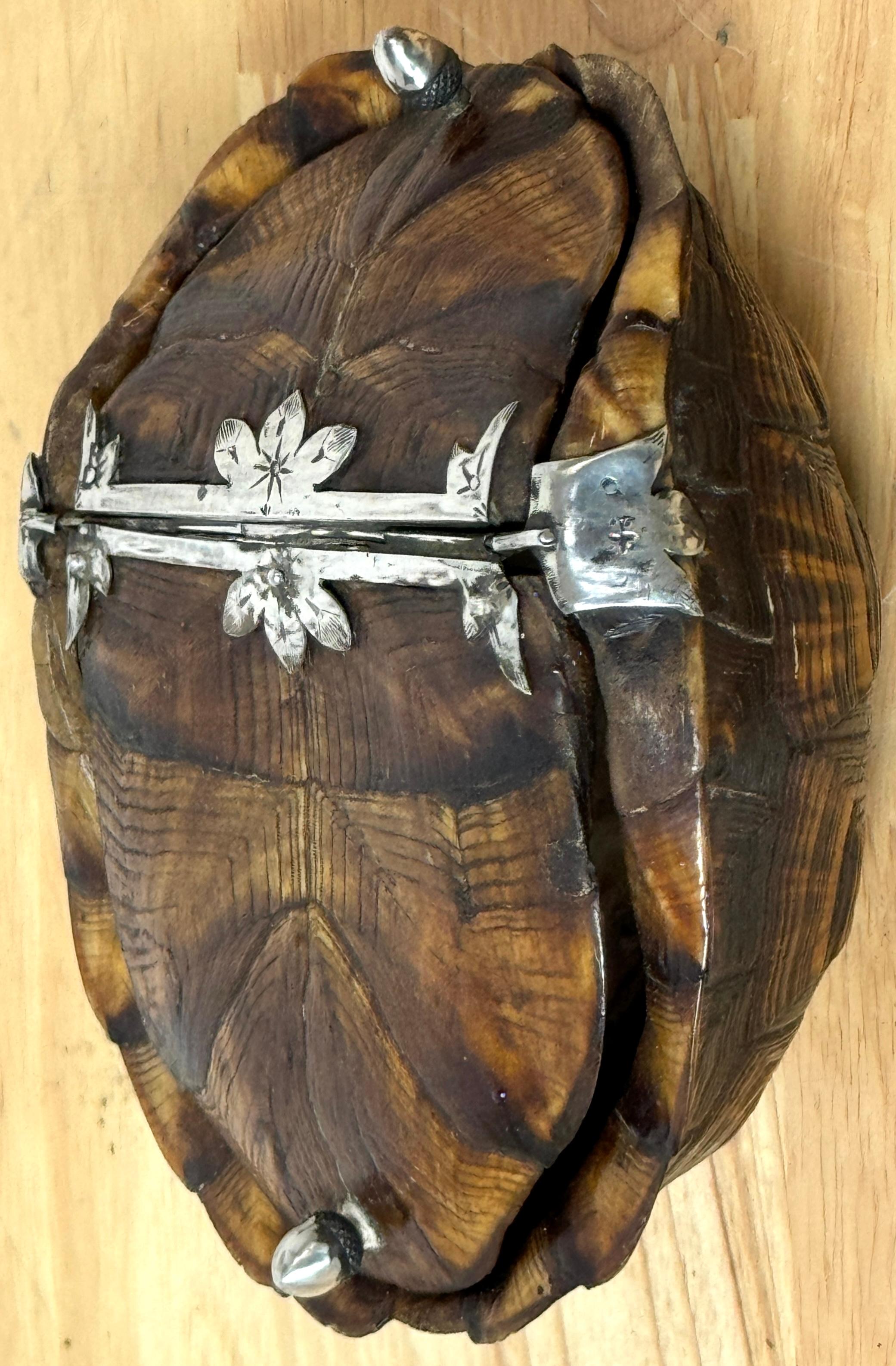 19th Century Continental Tortoise Shell Silver Mounted 2 Compartmented Box For Sale 9