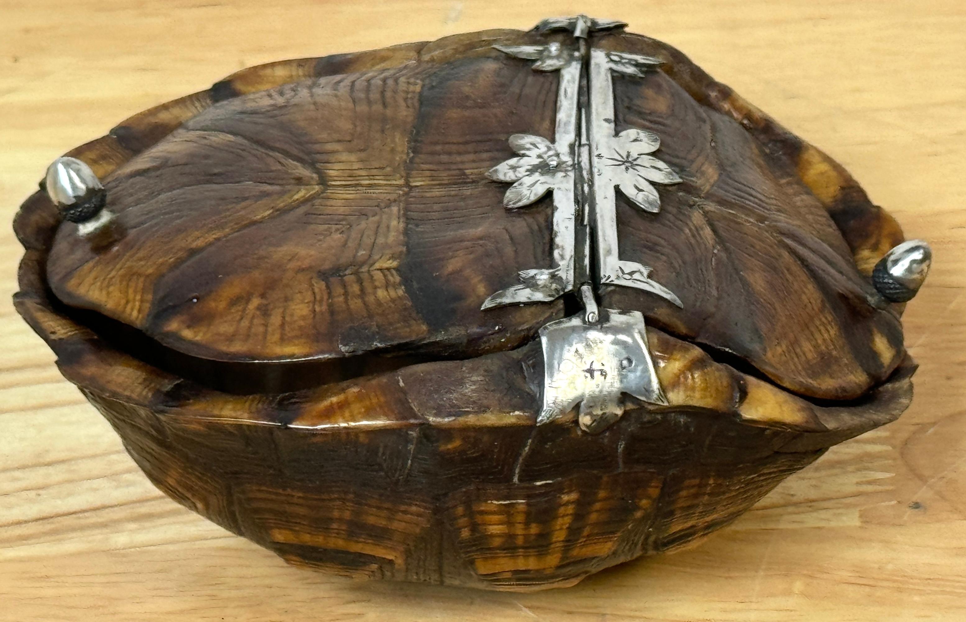 19th Century Continental Tortoise Shell Silver Mounted 2 Compartmented Box For Sale 10