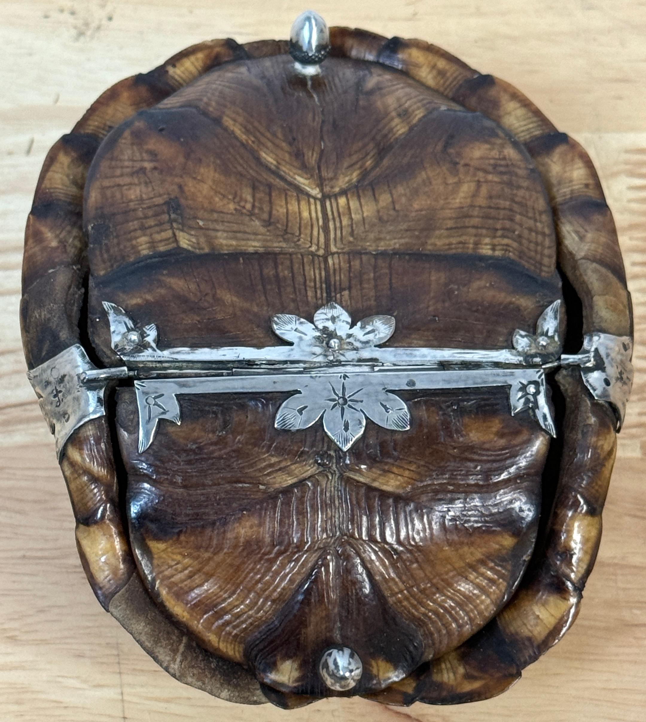 19th Century Continental Tortoise Shell Silver Mounted 2 Compartmented Box For Sale 11