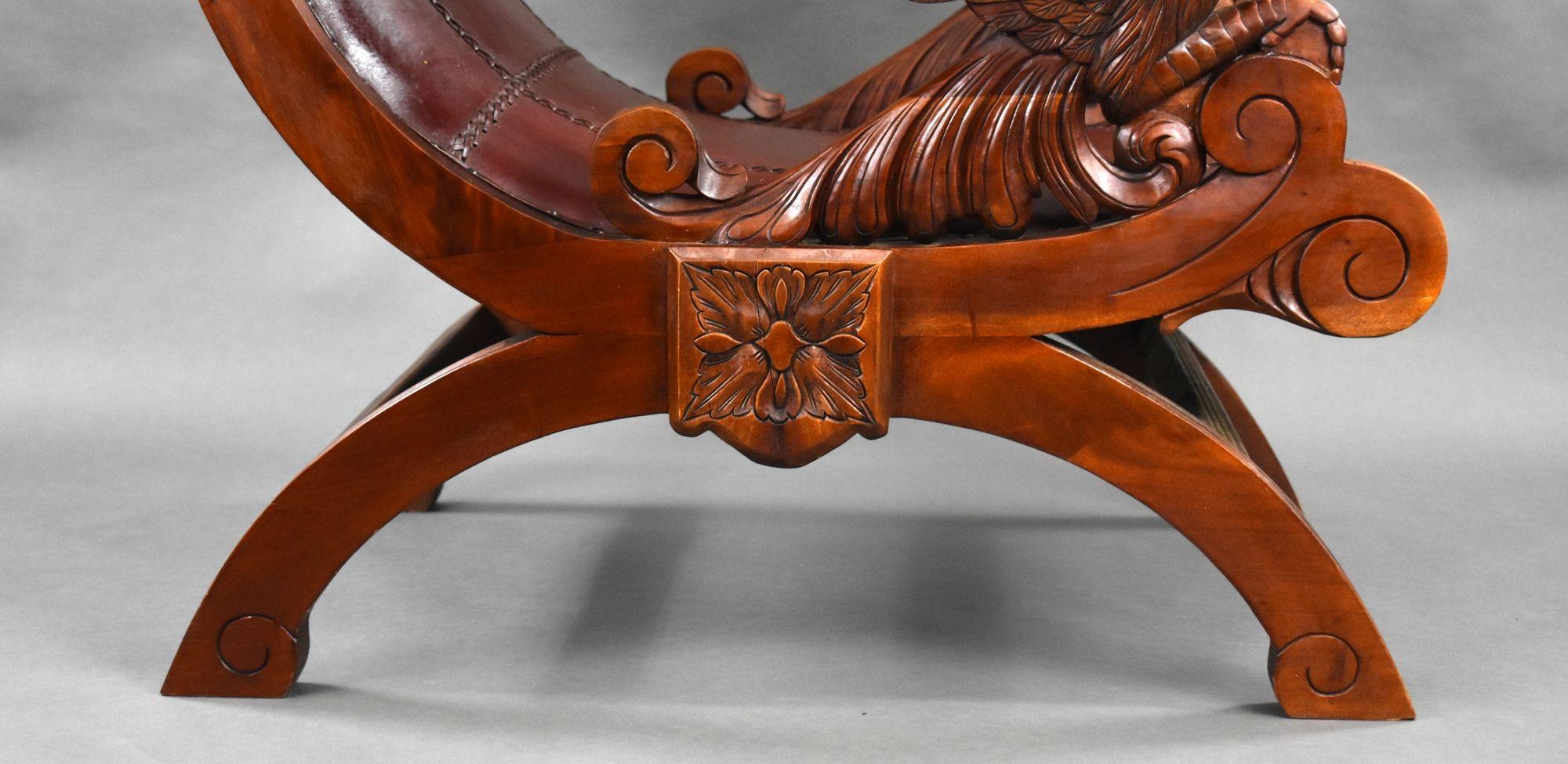 Sillón continental de nogal del siglo XIX en venta 7