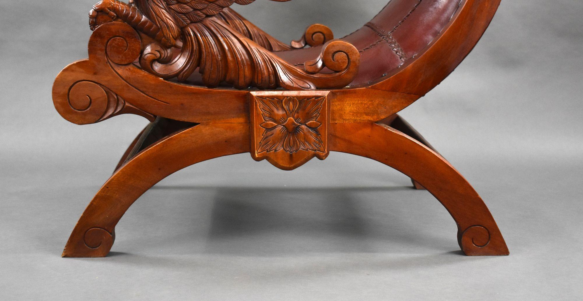 Sillón continental de nogal del siglo XIX en venta 9