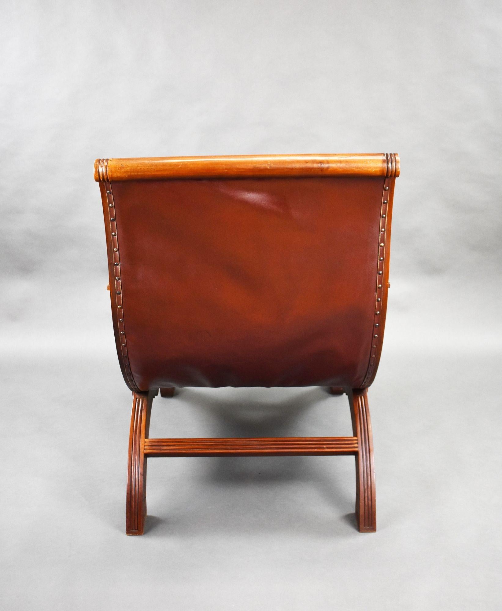 Kontinentaler Nussbaum-Sessel des 19. Jahrhunderts (Europäisch) im Angebot