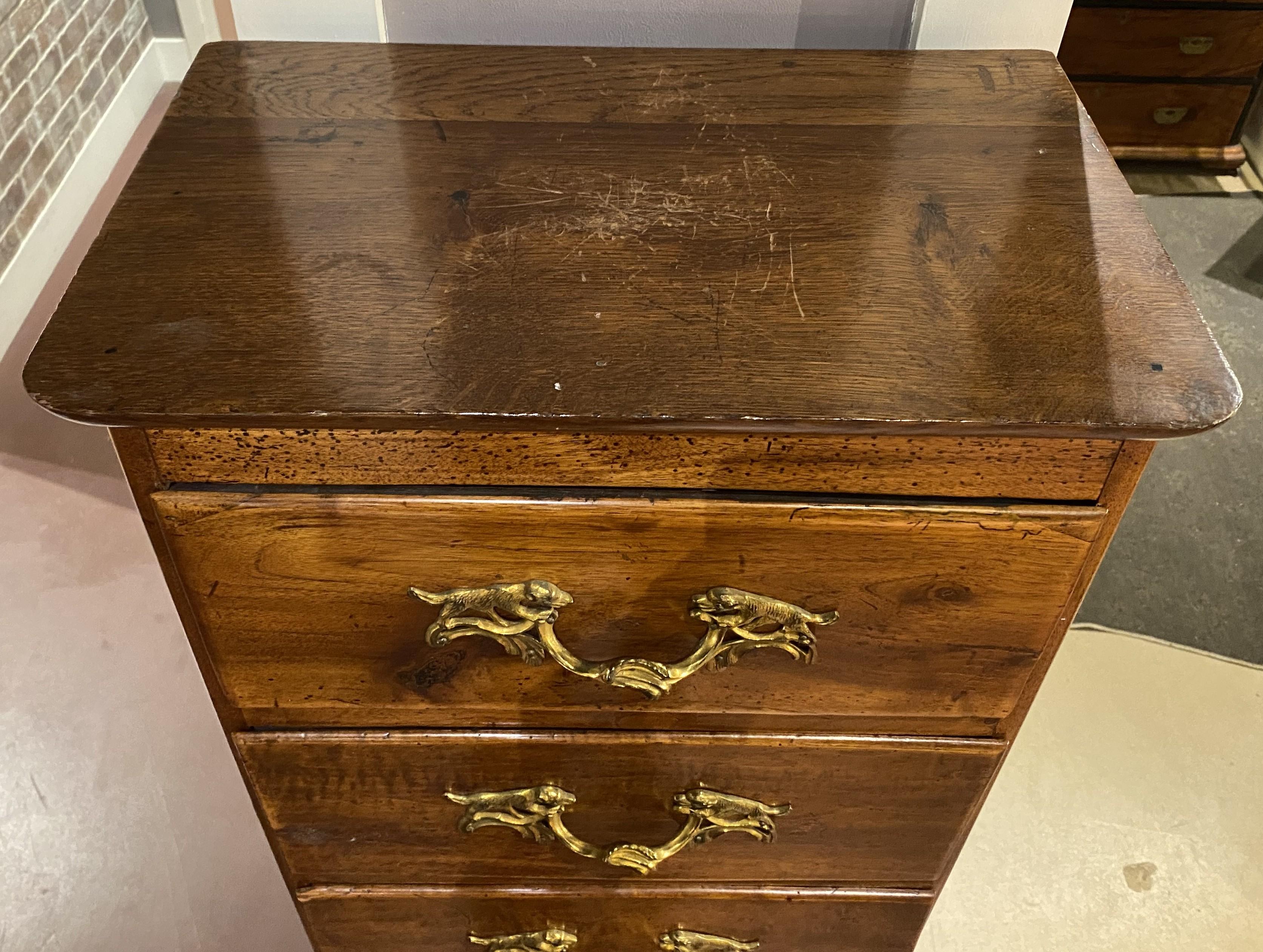 19th Century Continental Walnut Semainier with Dog Motif Drawer Pulls For Sale 4