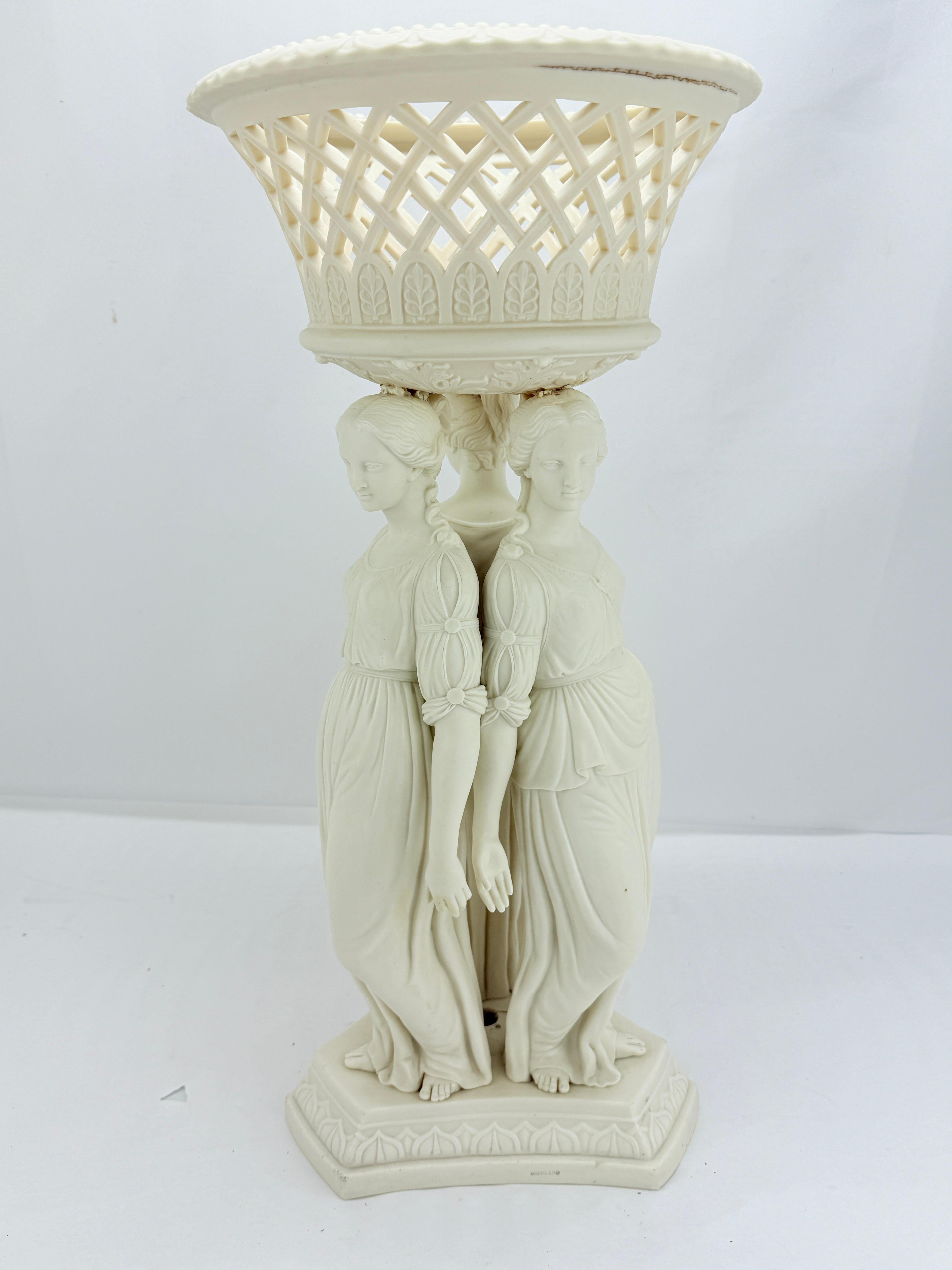 Ceramica XIX secolo, Centrotavola in parigino neoclassico Copeland 