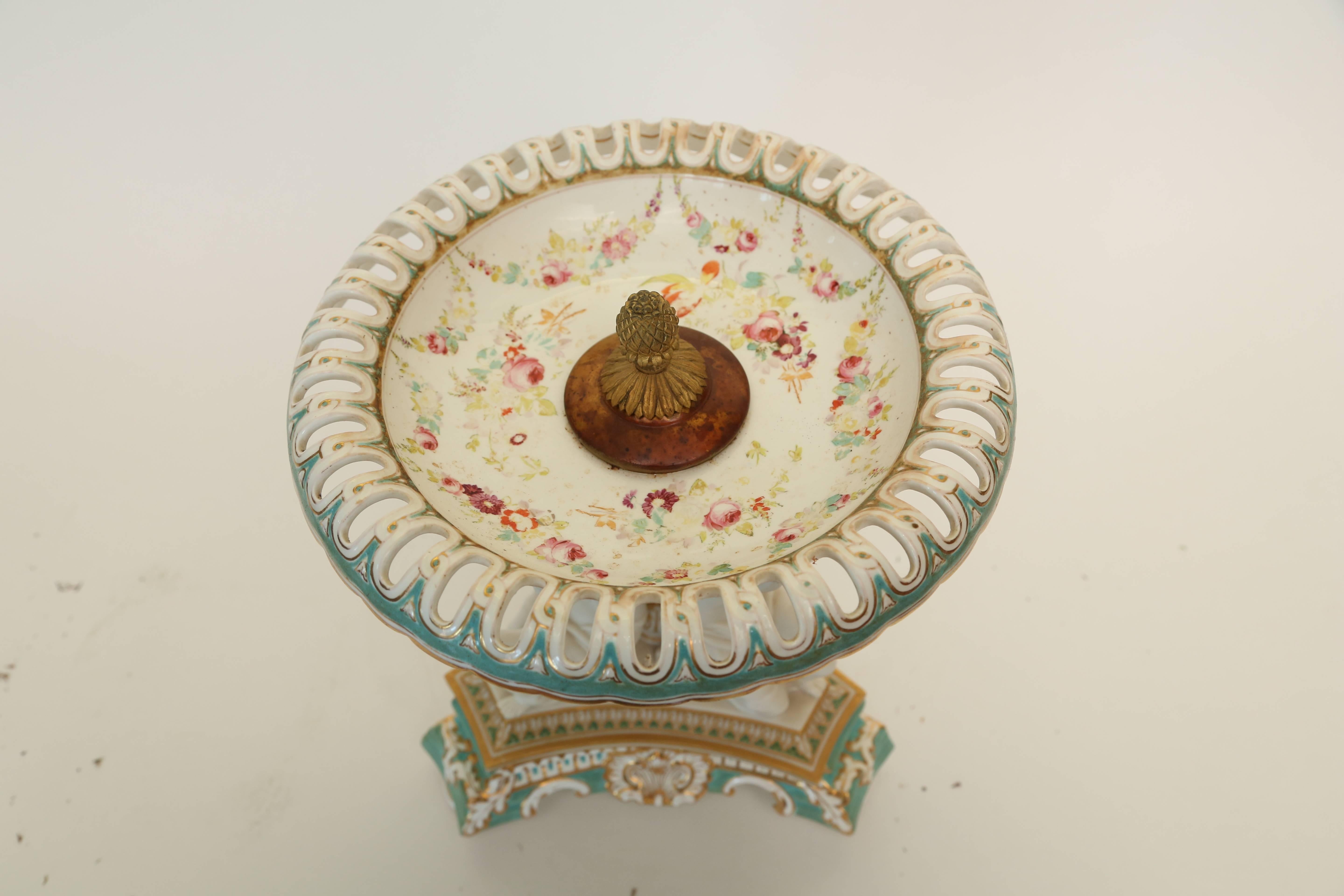 Mid-19th Century 19th Century Copeland Porcelain Figural Tazza