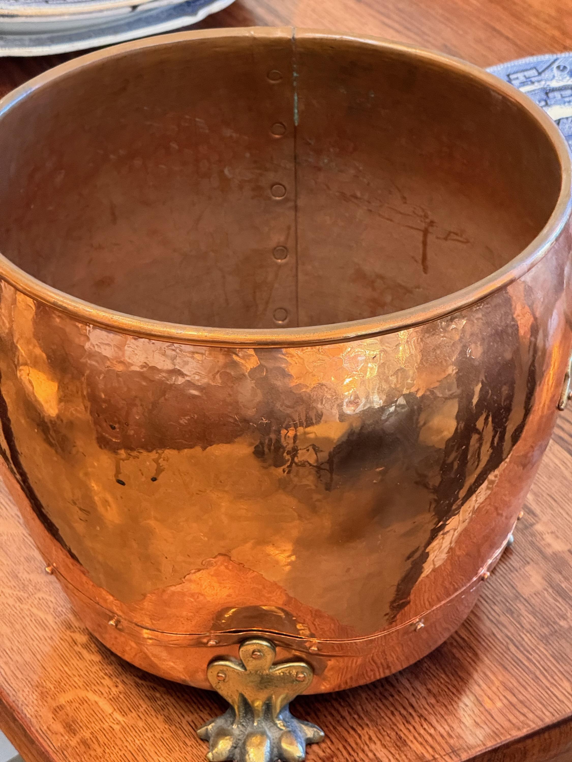 19th Century Copper and Brass Pot In Good Condition In Charlottesville, VA
