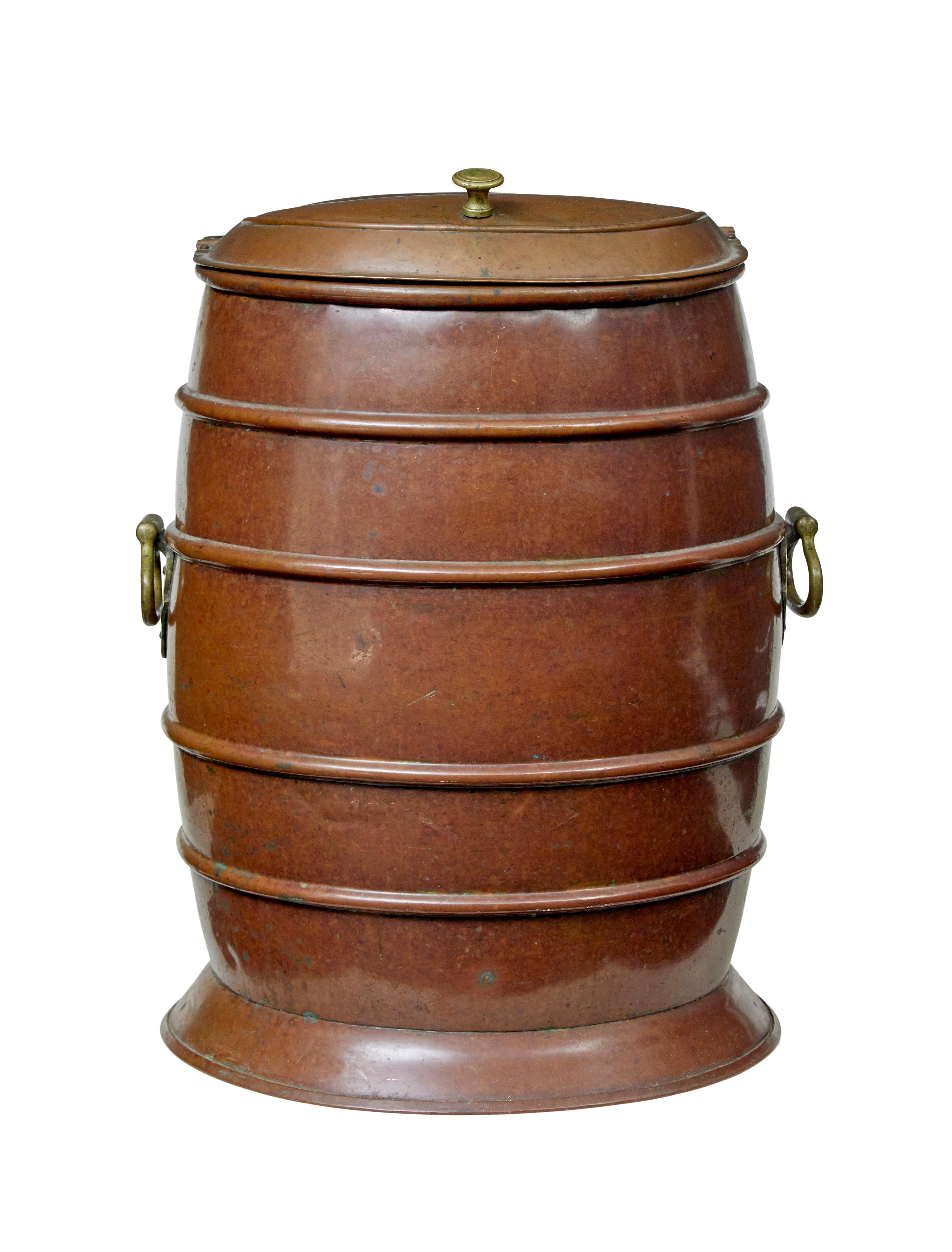 Wasserfass aus Kupfer und Messing aus dem 19. (Viktorianisch) im Angebot