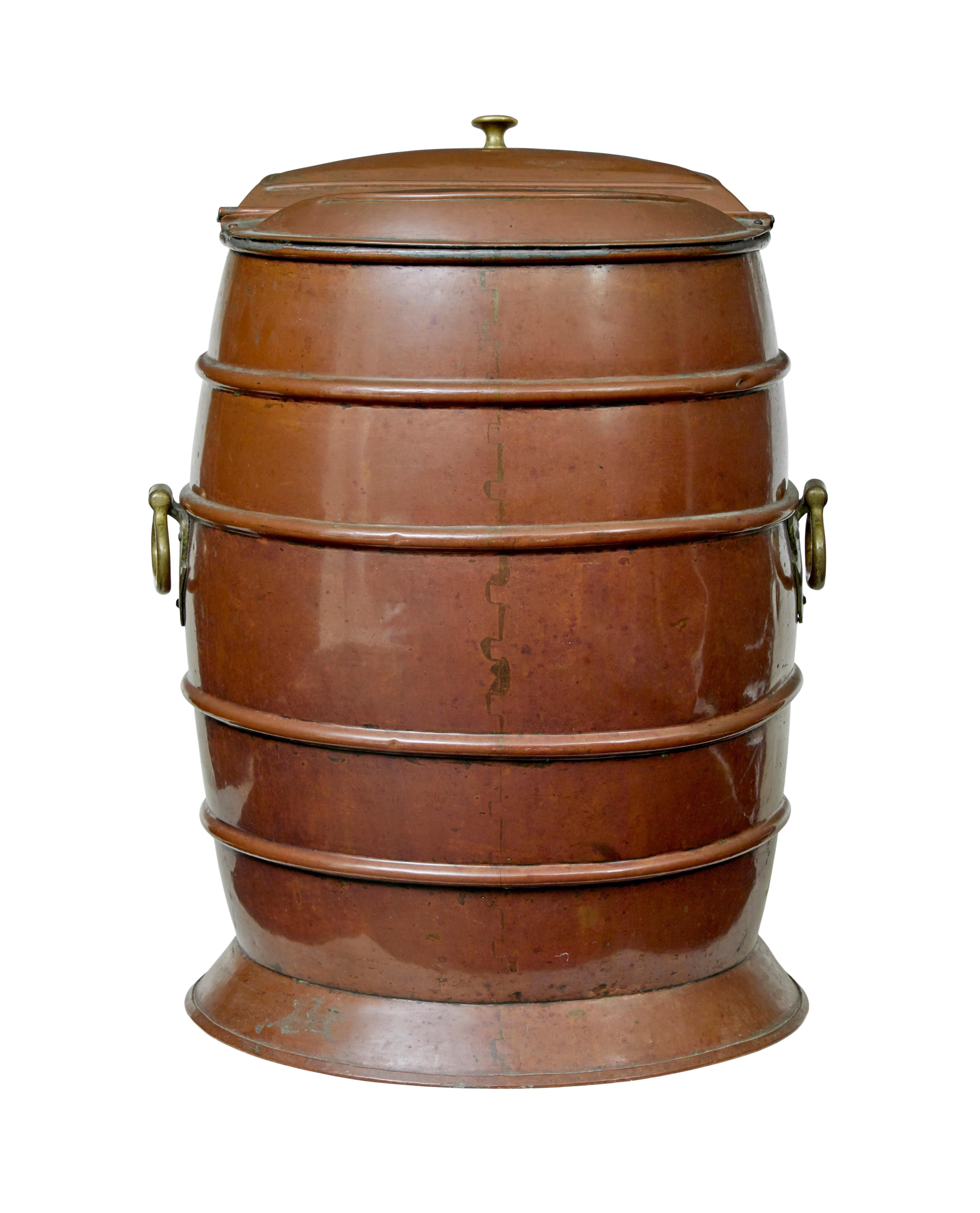 Wasserfass aus Kupfer und Messing aus dem 19. (Schwedisch) im Angebot