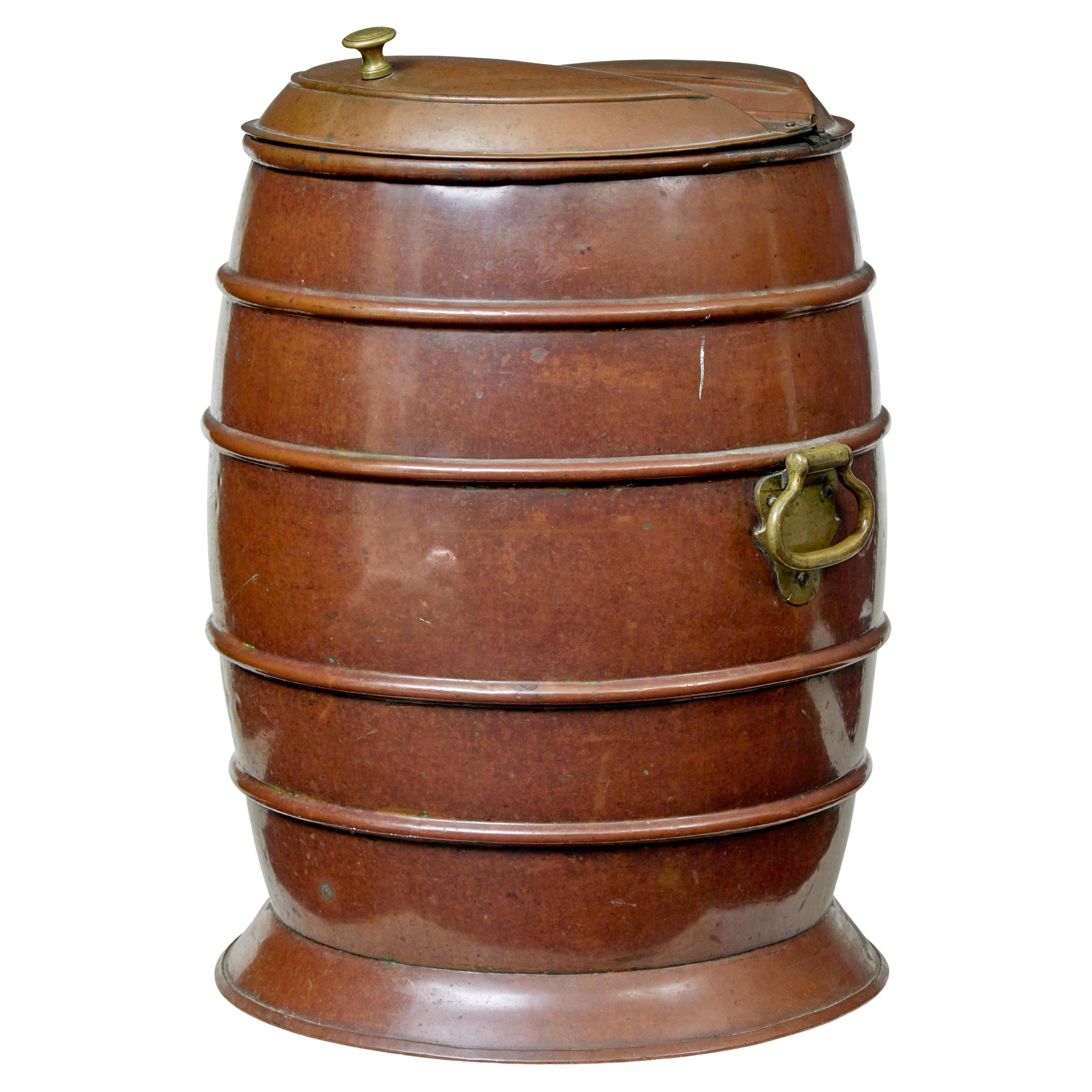 Wasserfass aus Kupfer und Messing aus dem 19. im Angebot