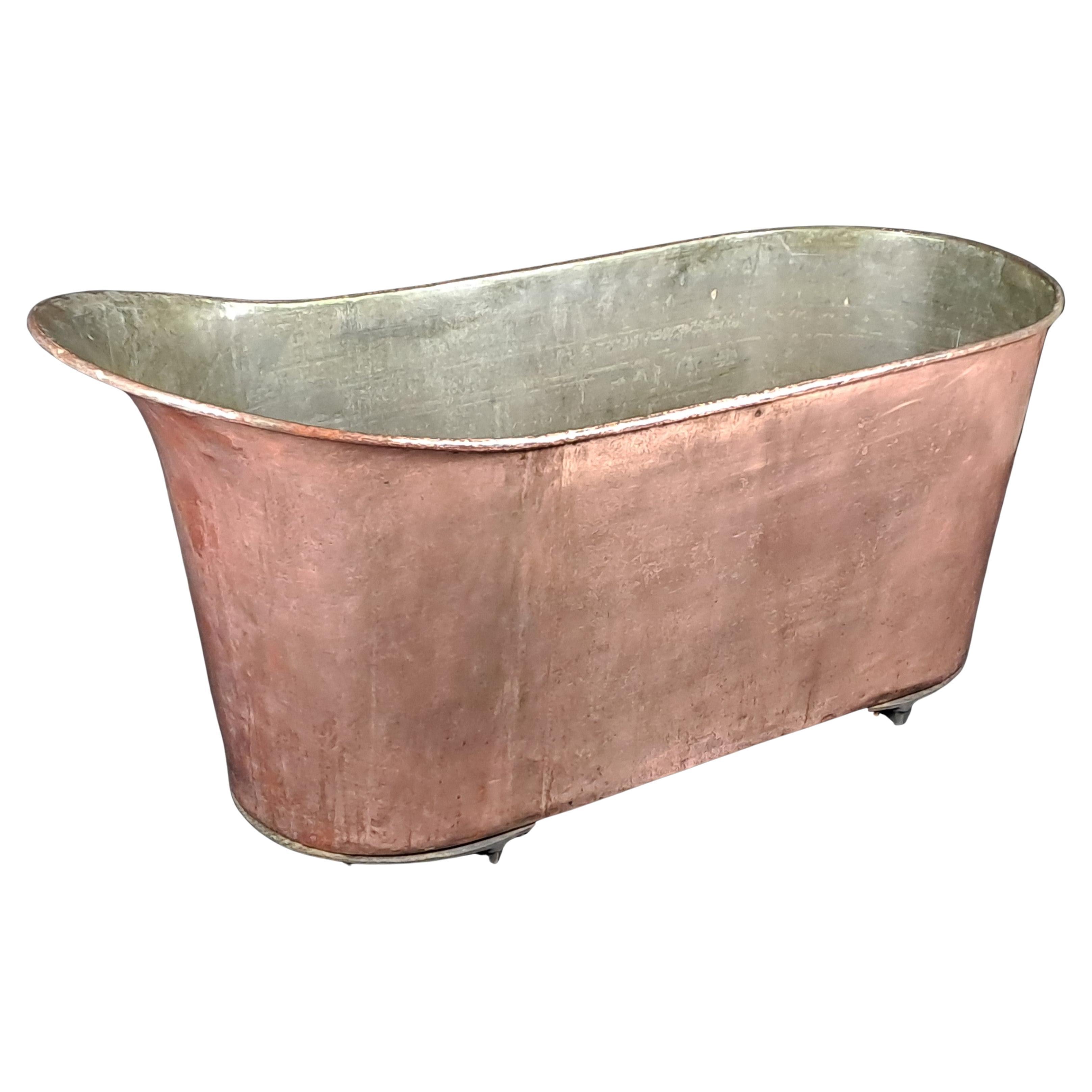 Bañera de cobre del siglo XIX