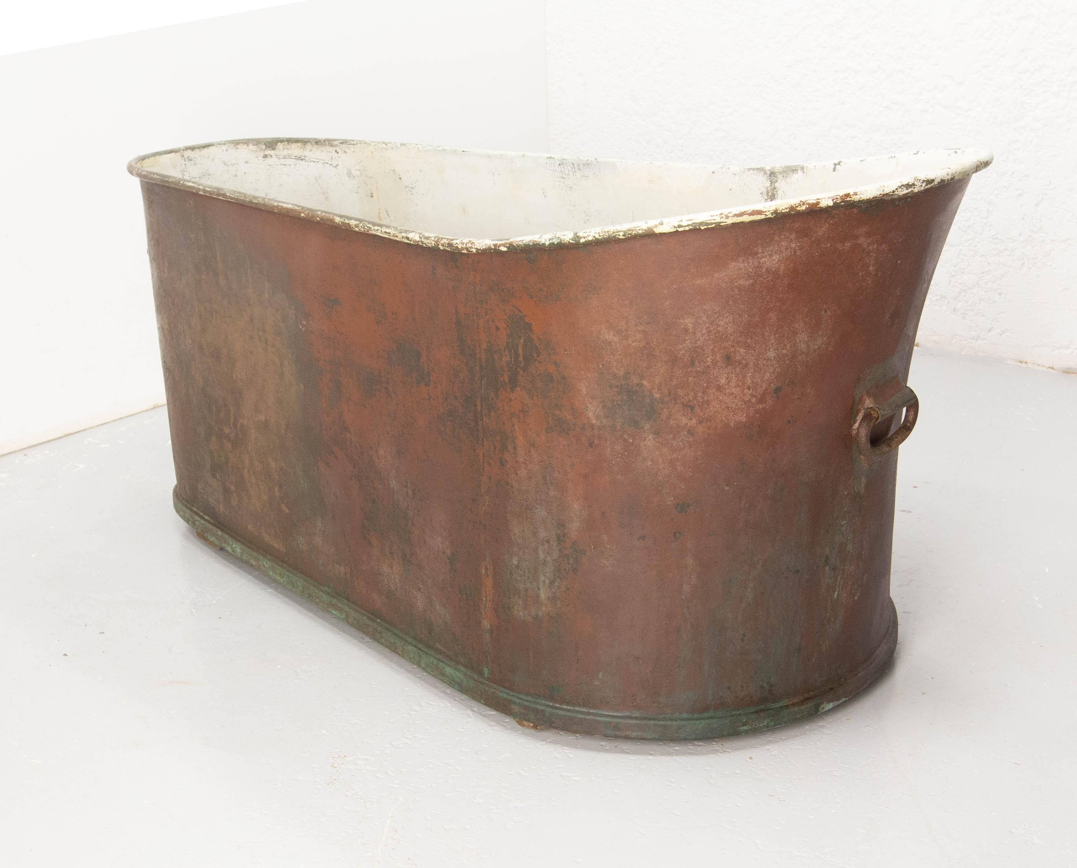 French 19th Century Copper Bathtub, France For Sale