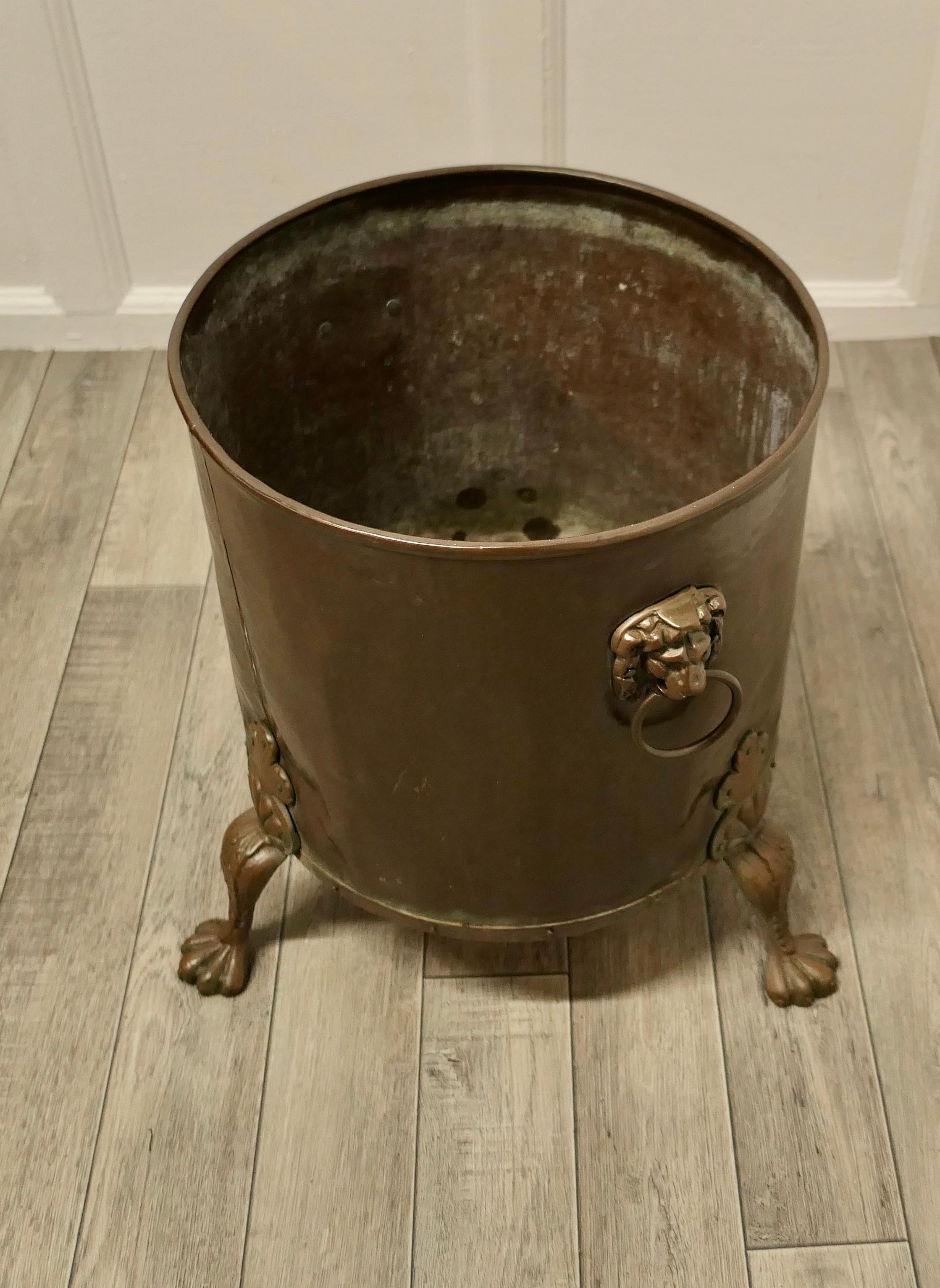 19th Century Copper Coal or Log Bucket on Lions Paw Feet For Sale 2