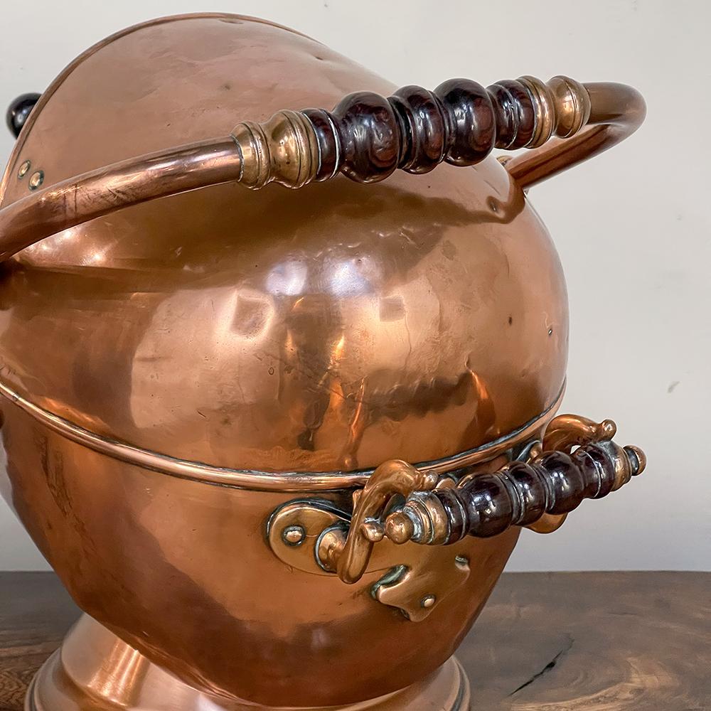 19th Century Copper Coal Scuttle with Scoop For Sale 7