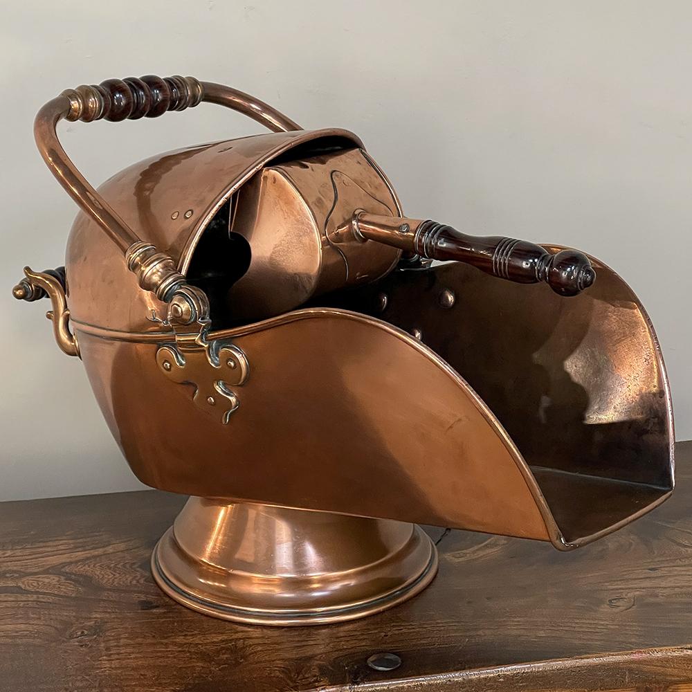 Hand-Crafted 19th Century Copper Coal Scuttle with Scoop For Sale