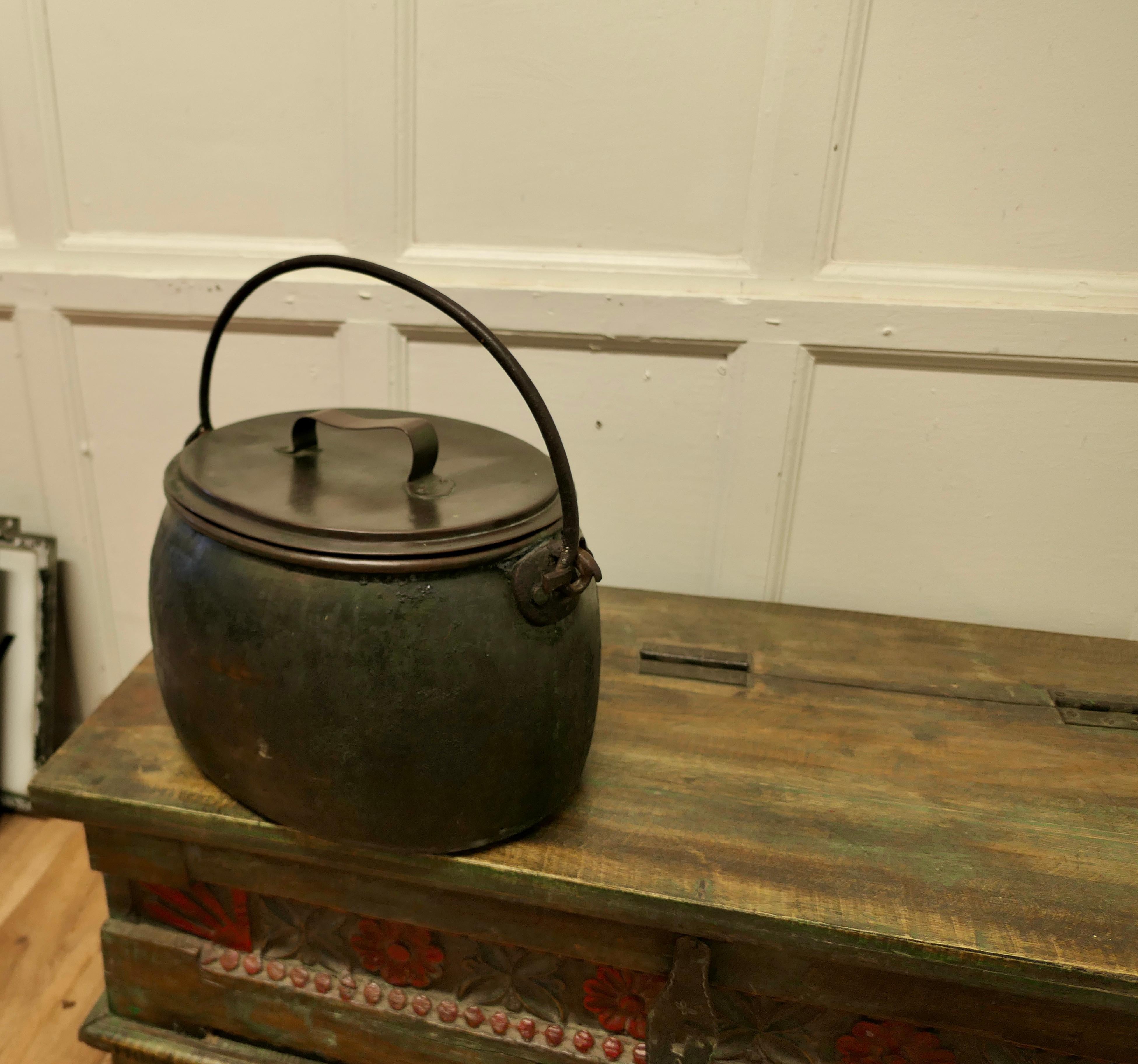 Georgian 19th Century Copper Cooking Pot Cauldron with Lid