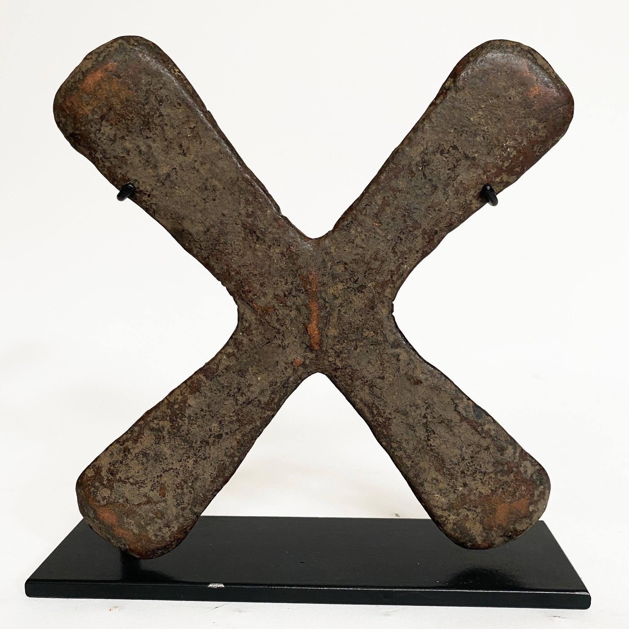 19. Jahrhundert, Kupferkreuze, genannt Handa, Katanga-Region, D. R. Kongo im Angebot 1