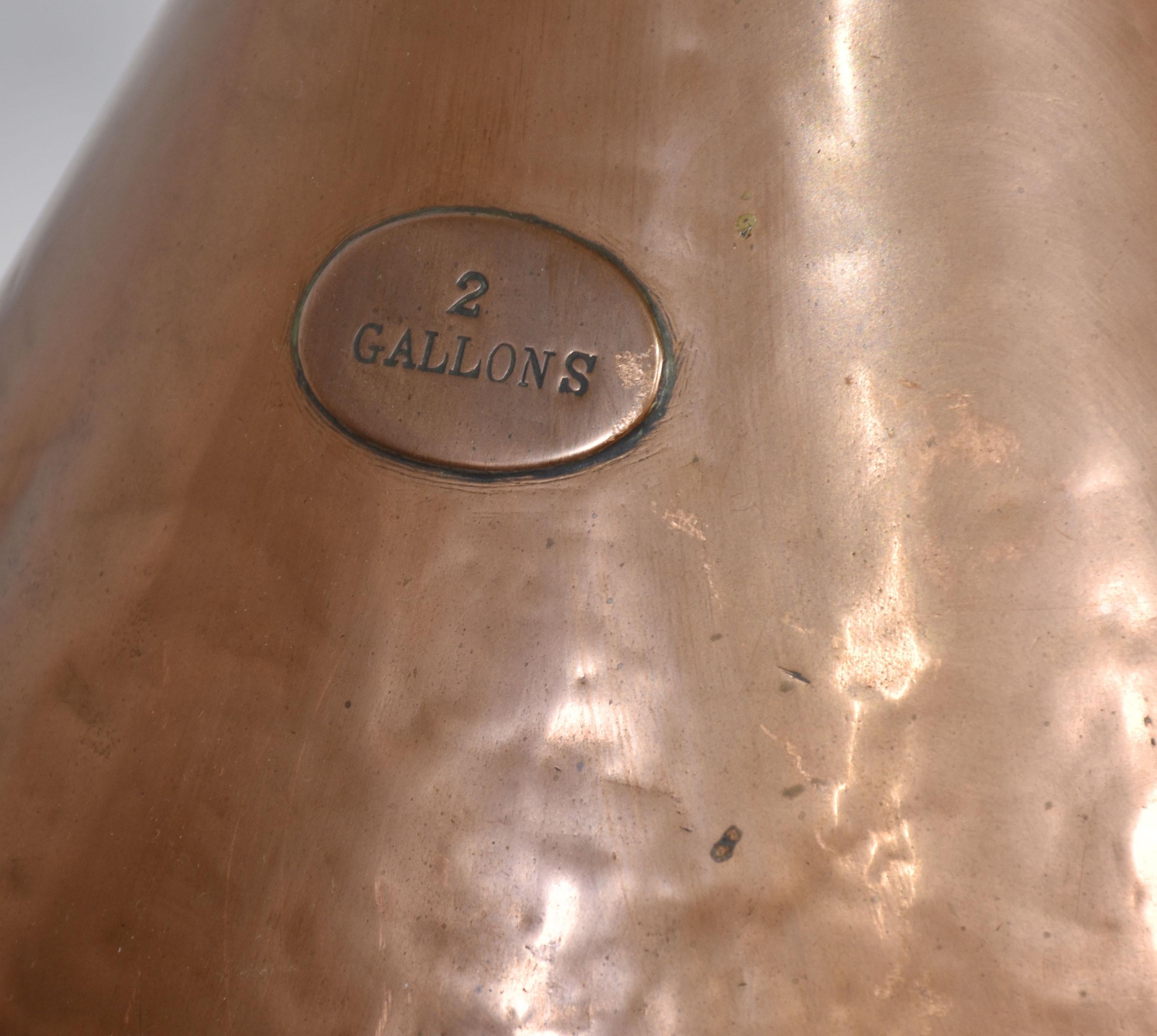 Mesure à deux gallons en cuivre pour botte de foin du 19e siècle en vente 1