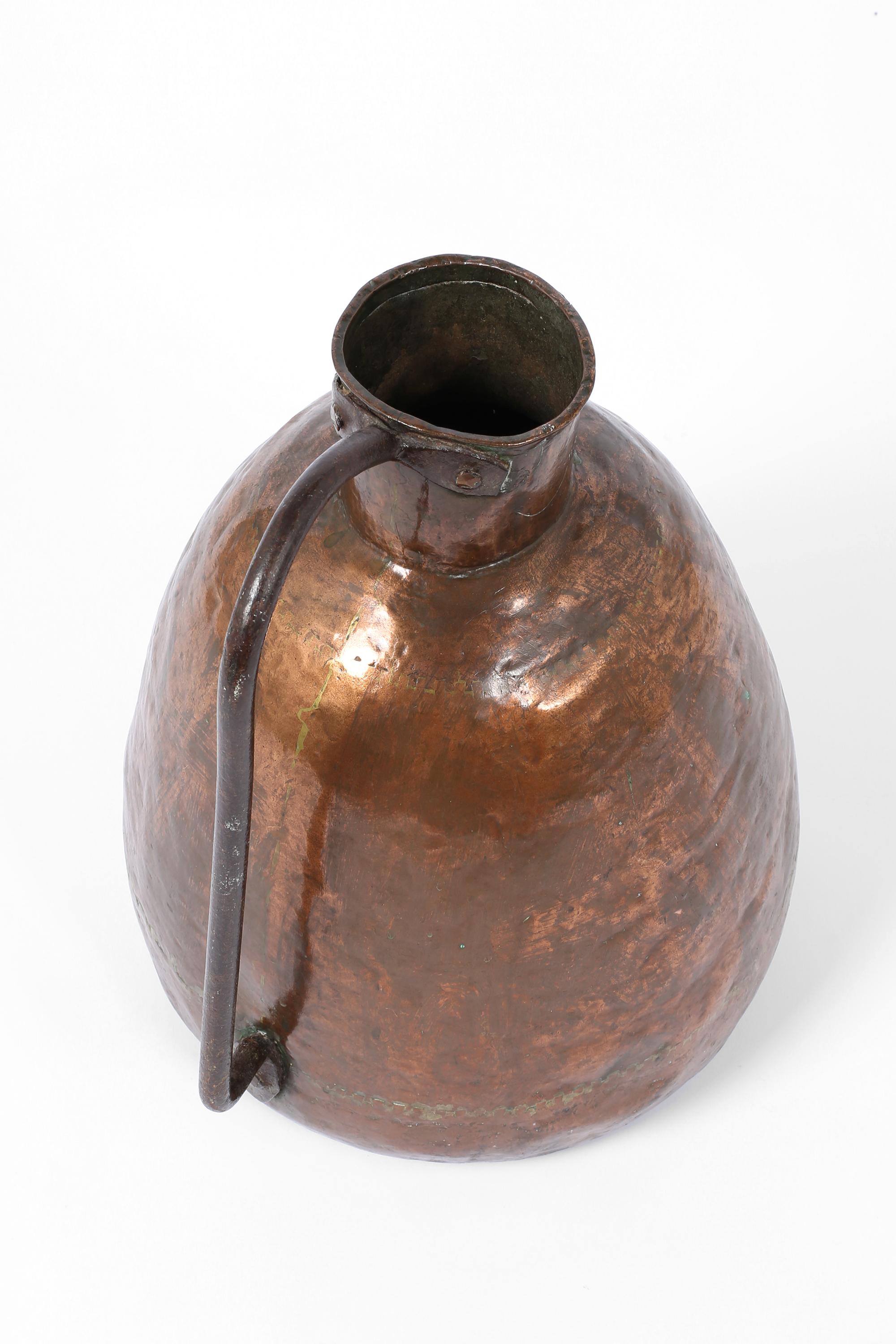 Récipient à eau en cuivre et fer du 19ème siècle, algérien, vers 1890 Bon état - En vente à London, GB