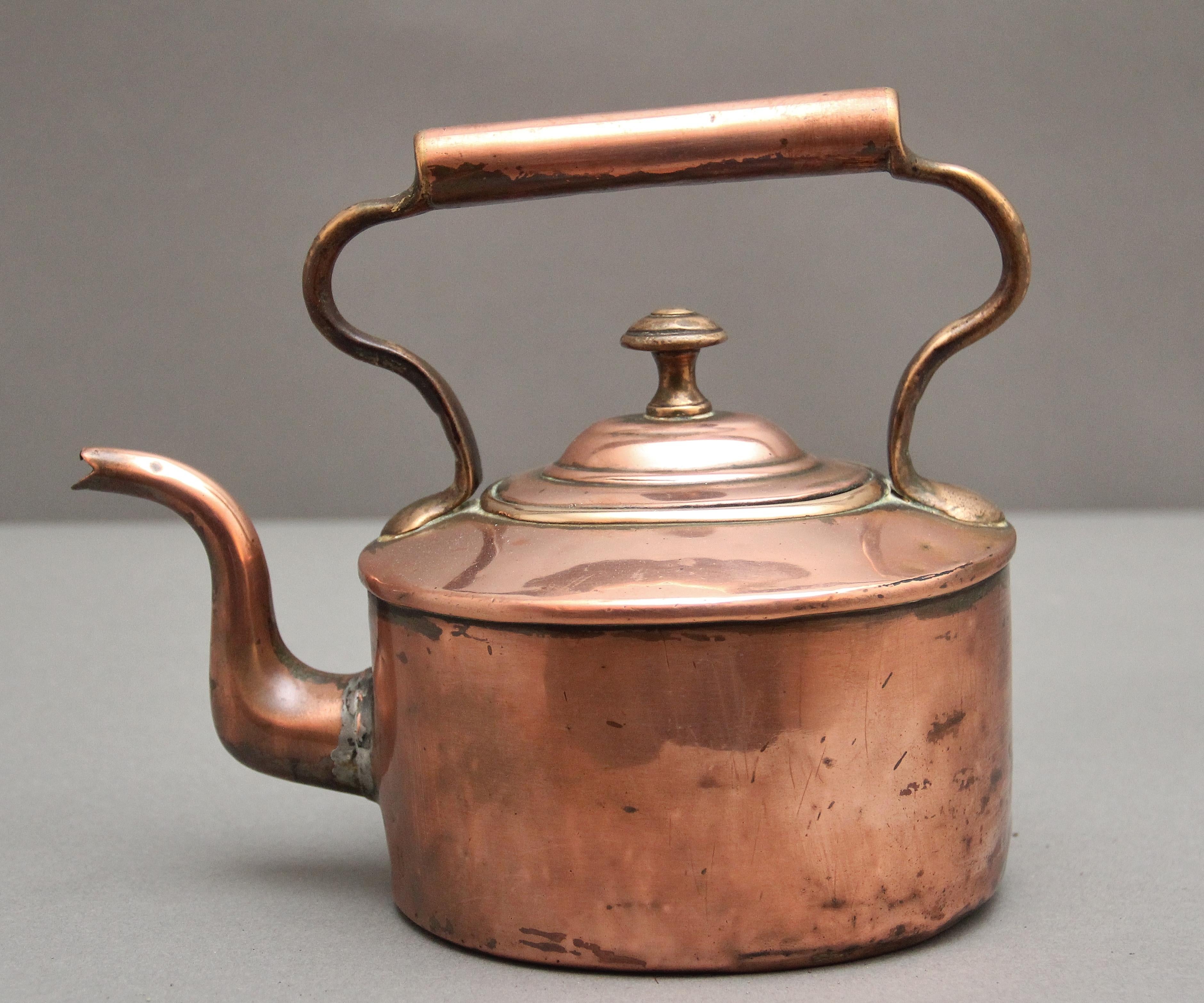 British 19th Century copper kettle For Sale