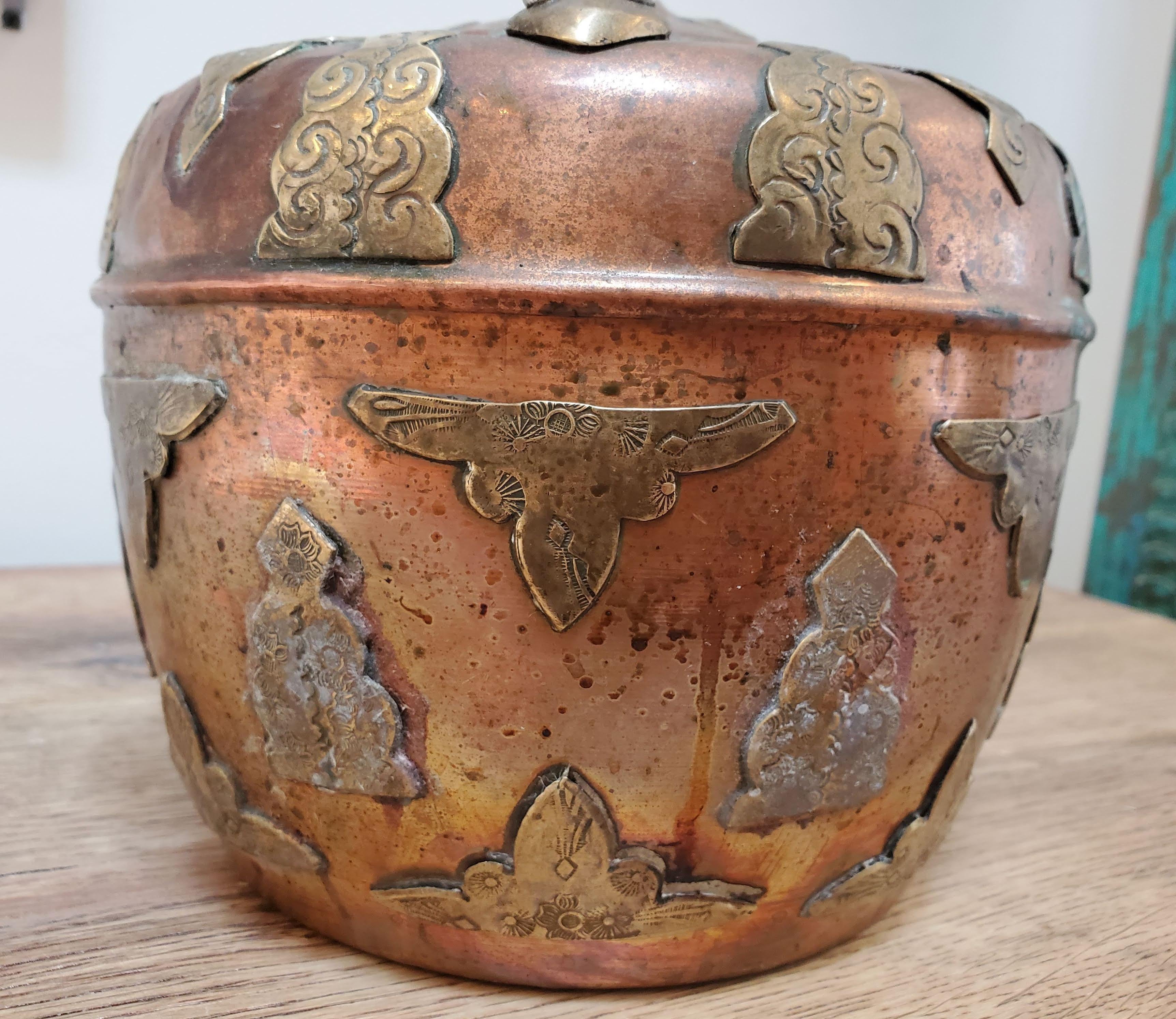 Mid 19th Century English Form Copper Kettle with Brass Floral Decoration 6