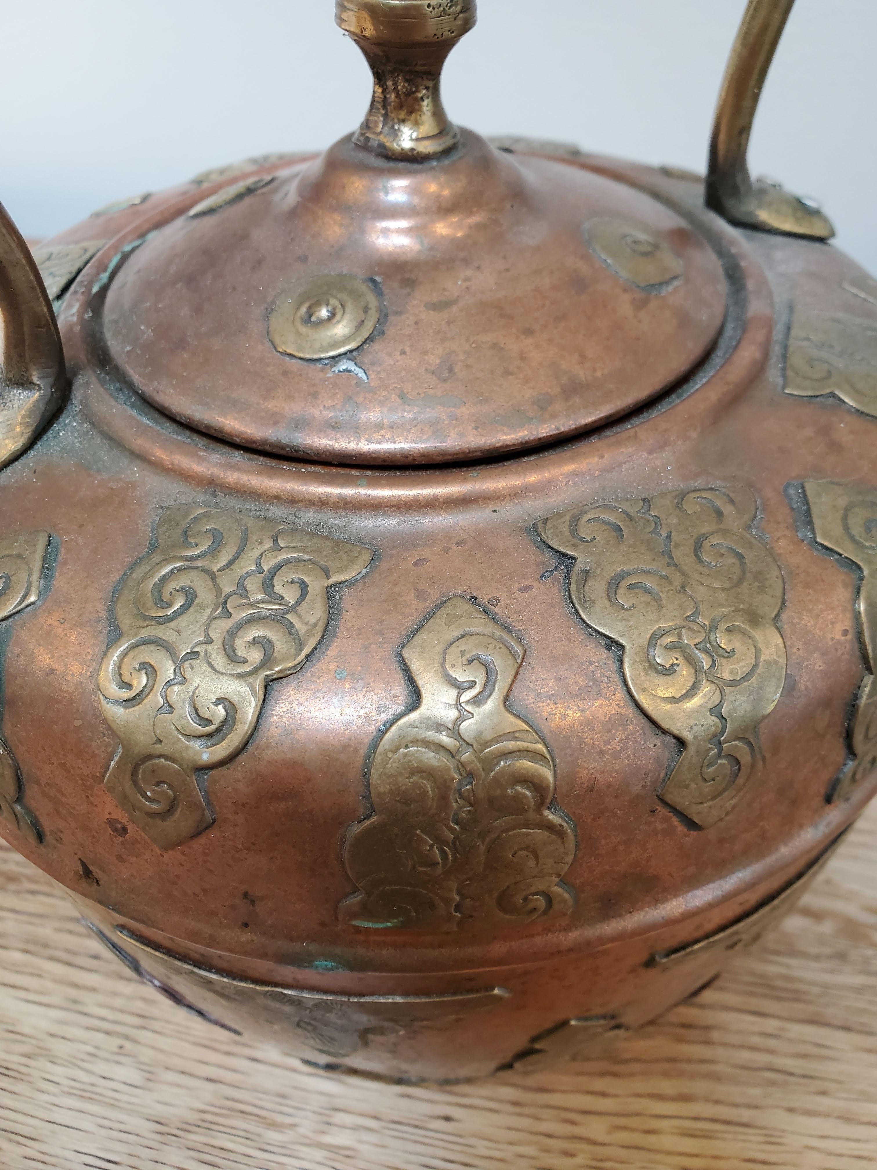Mid 19th Century English Form Copper Kettle with Brass Floral Decoration 7
