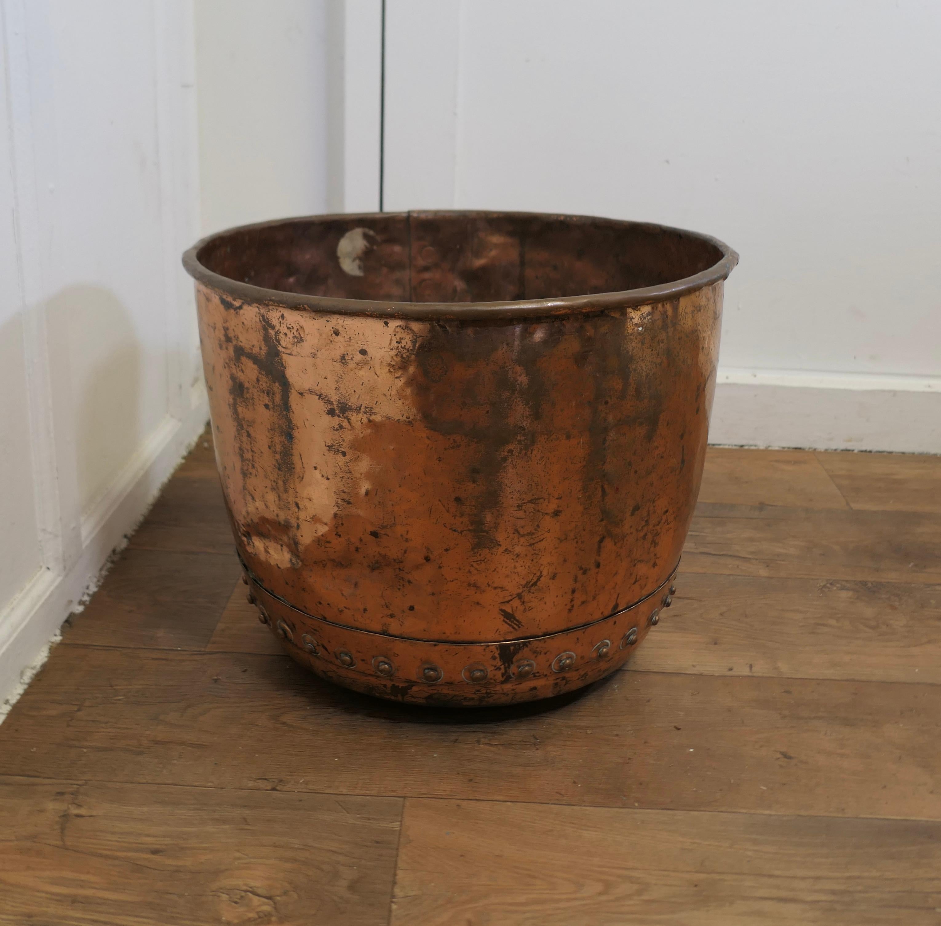 19th Century Copper Log Bin or Cauldron Planter    In Good Condition For Sale In Chillerton, Isle of Wight