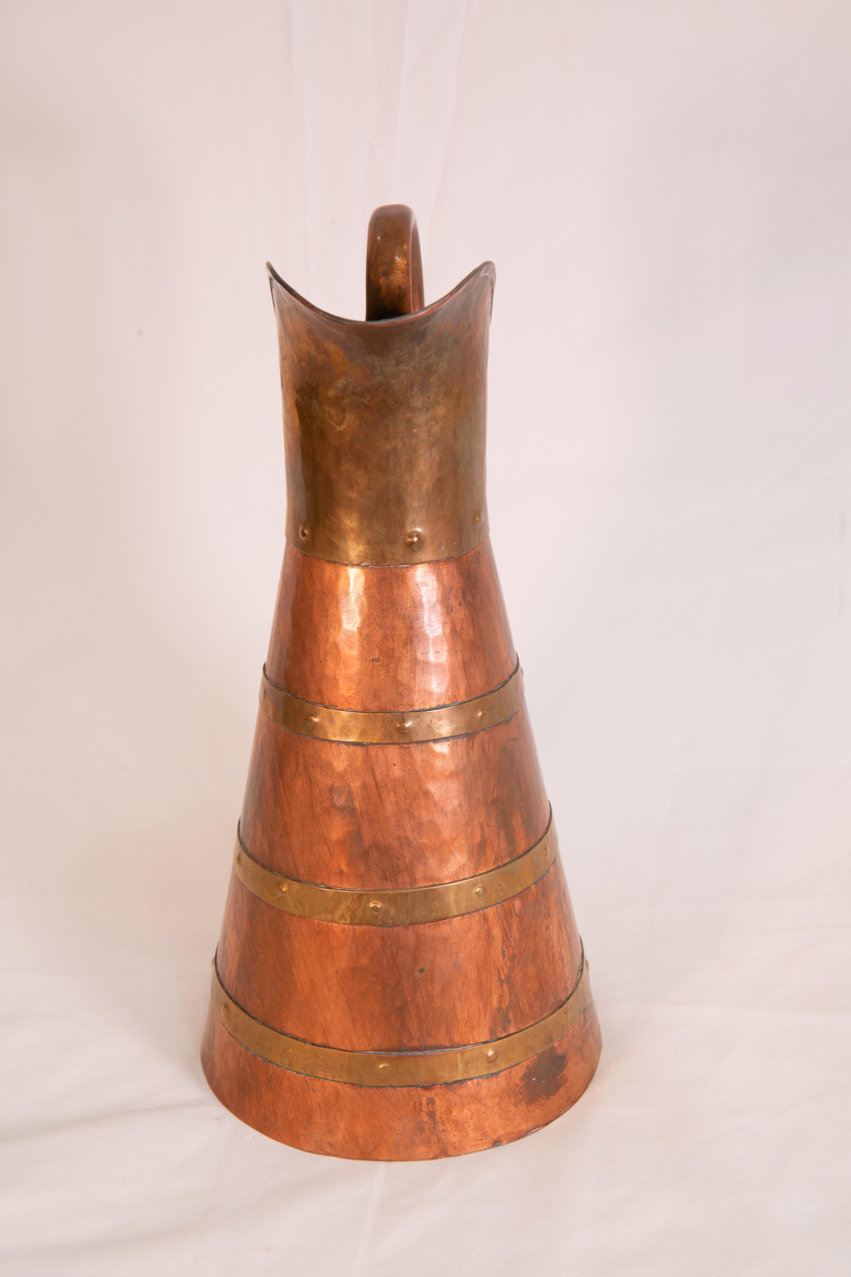 English 19th Century Copper Pitcher For Sale
