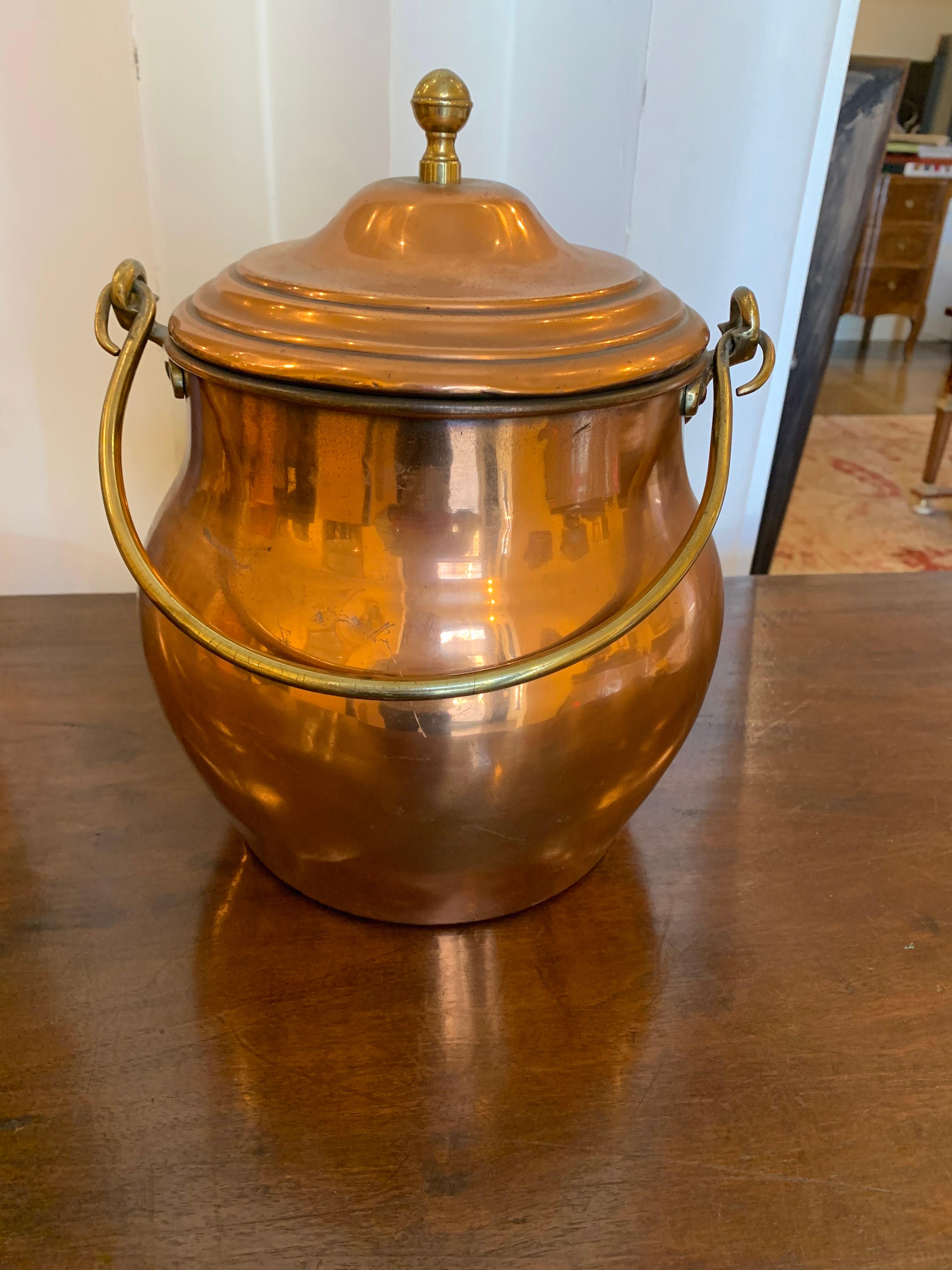 19th Century Copper Pot In Distressed Condition For Sale In Los Angeles, CA