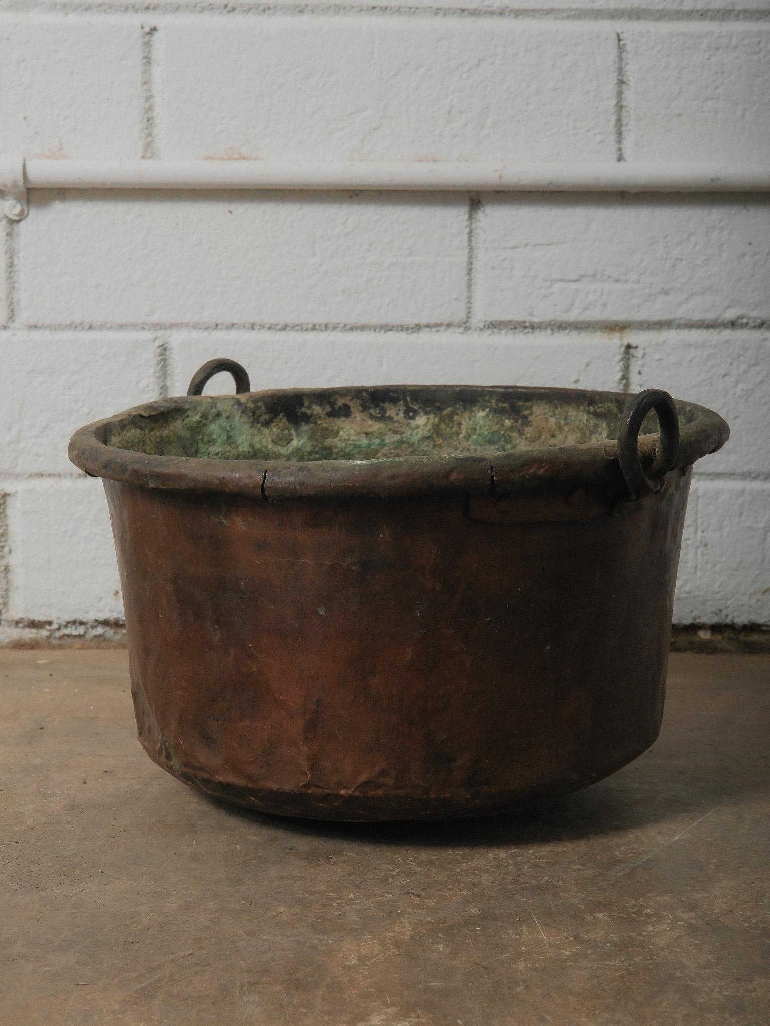19th Century Copper Pot With Ring Handles en Bueno estado para la venta en High Point, NC
