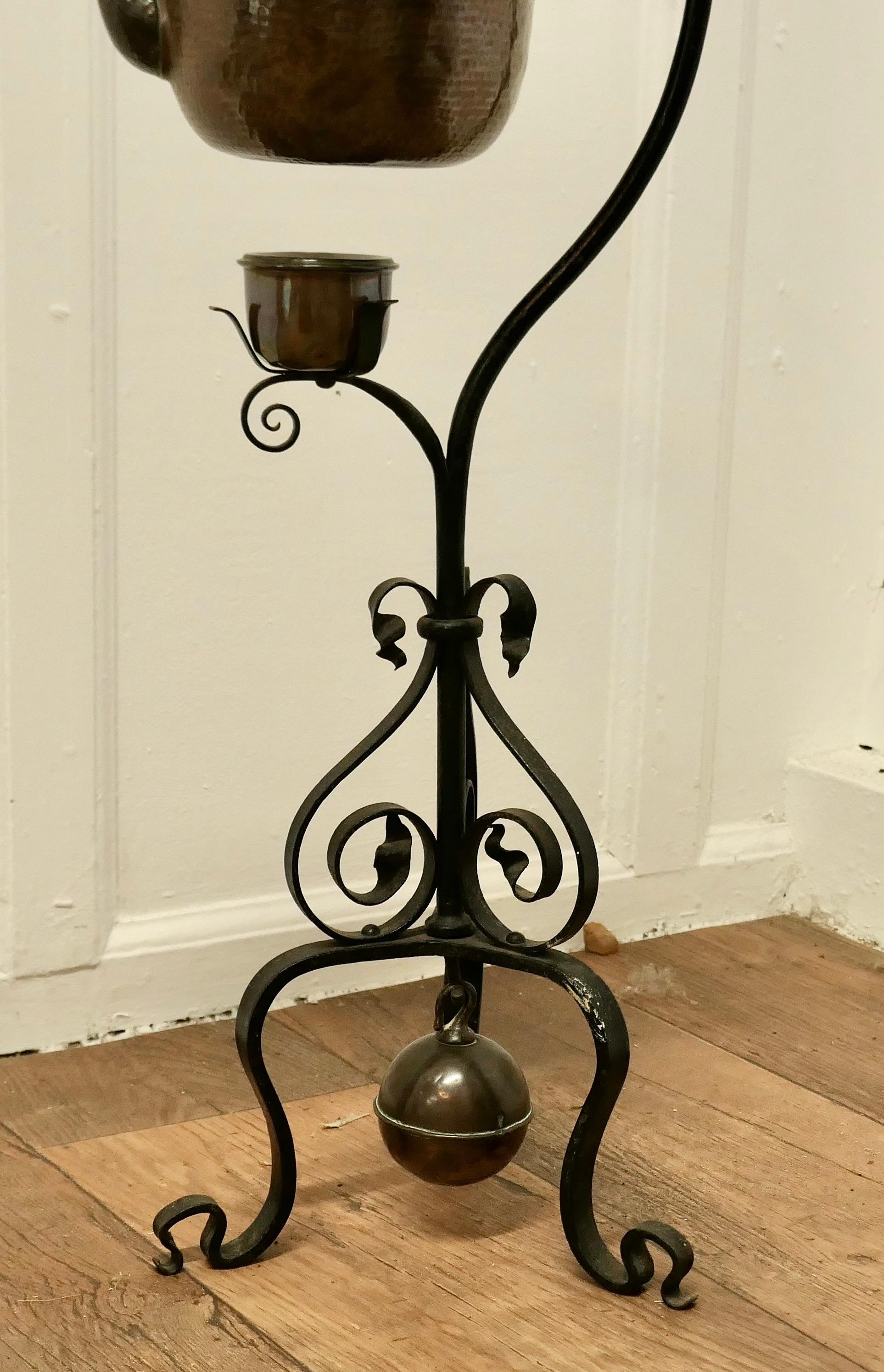 19th Century Copper Swinging Sprit Kettle on a Wrought Iron Stand In Good Condition For Sale In Chillerton, Isle of Wight