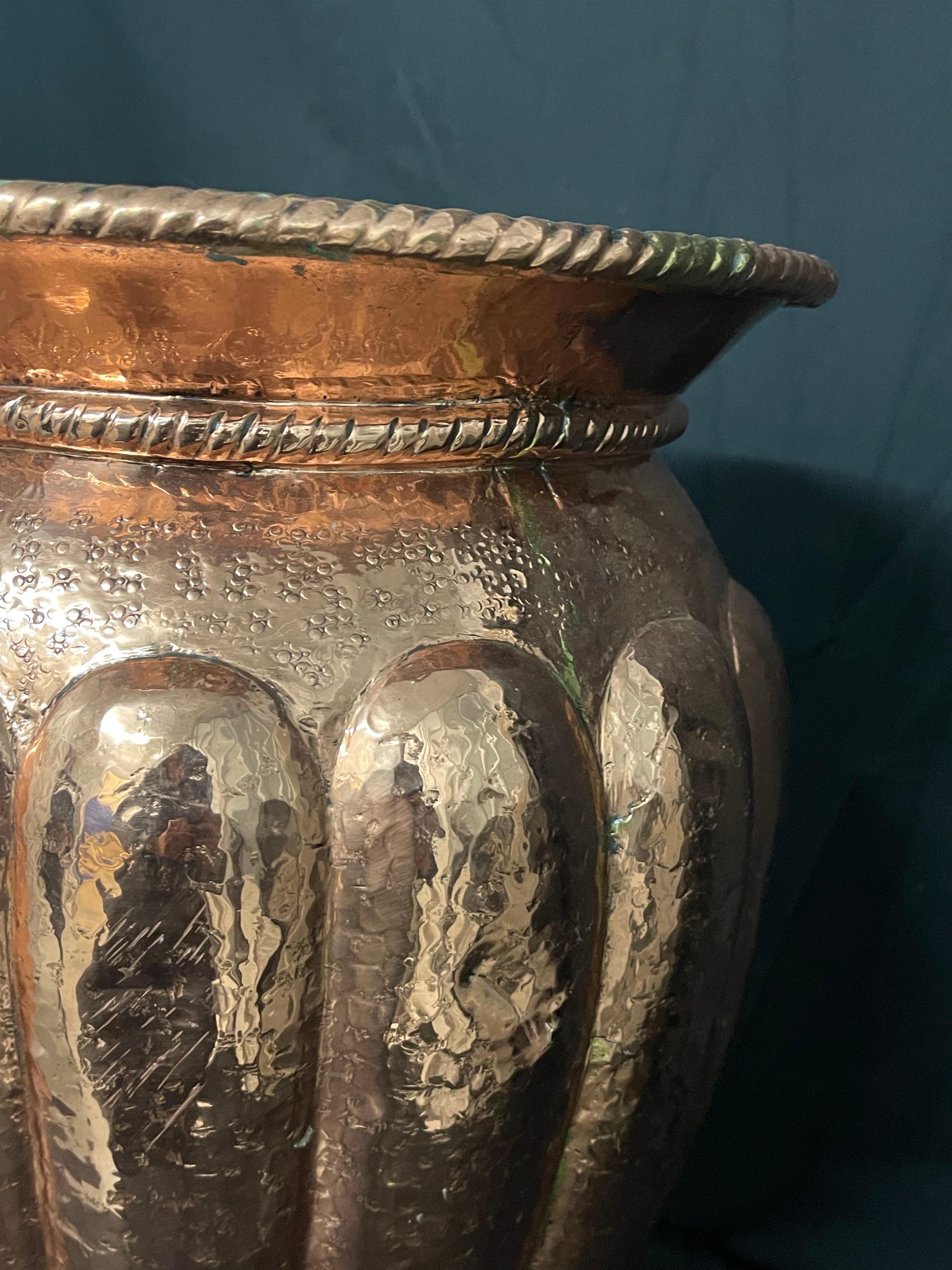 Vaso di rame del XIX secolo in vendita 1