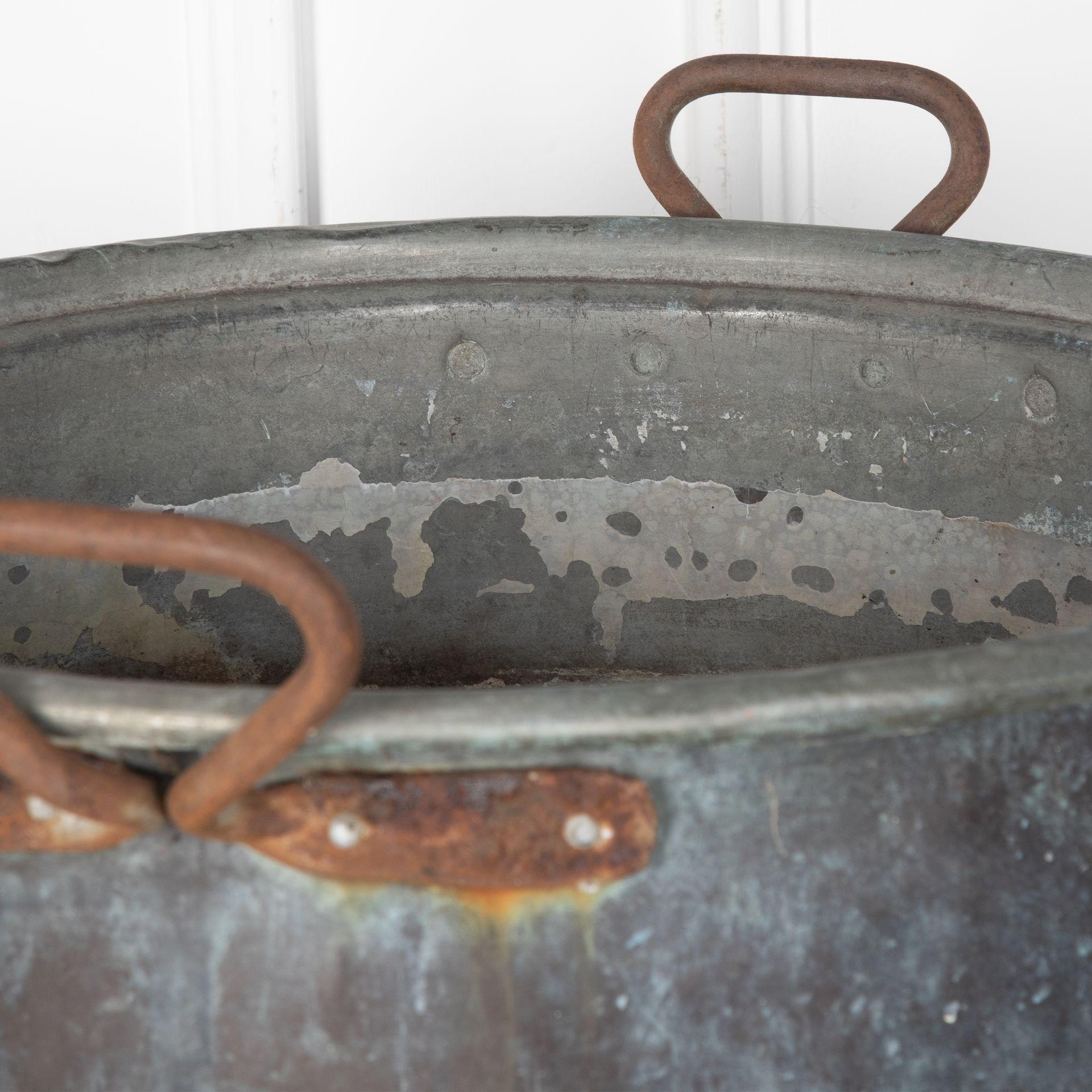 Cuivre Vase en cuivre du 19e siècle en vente