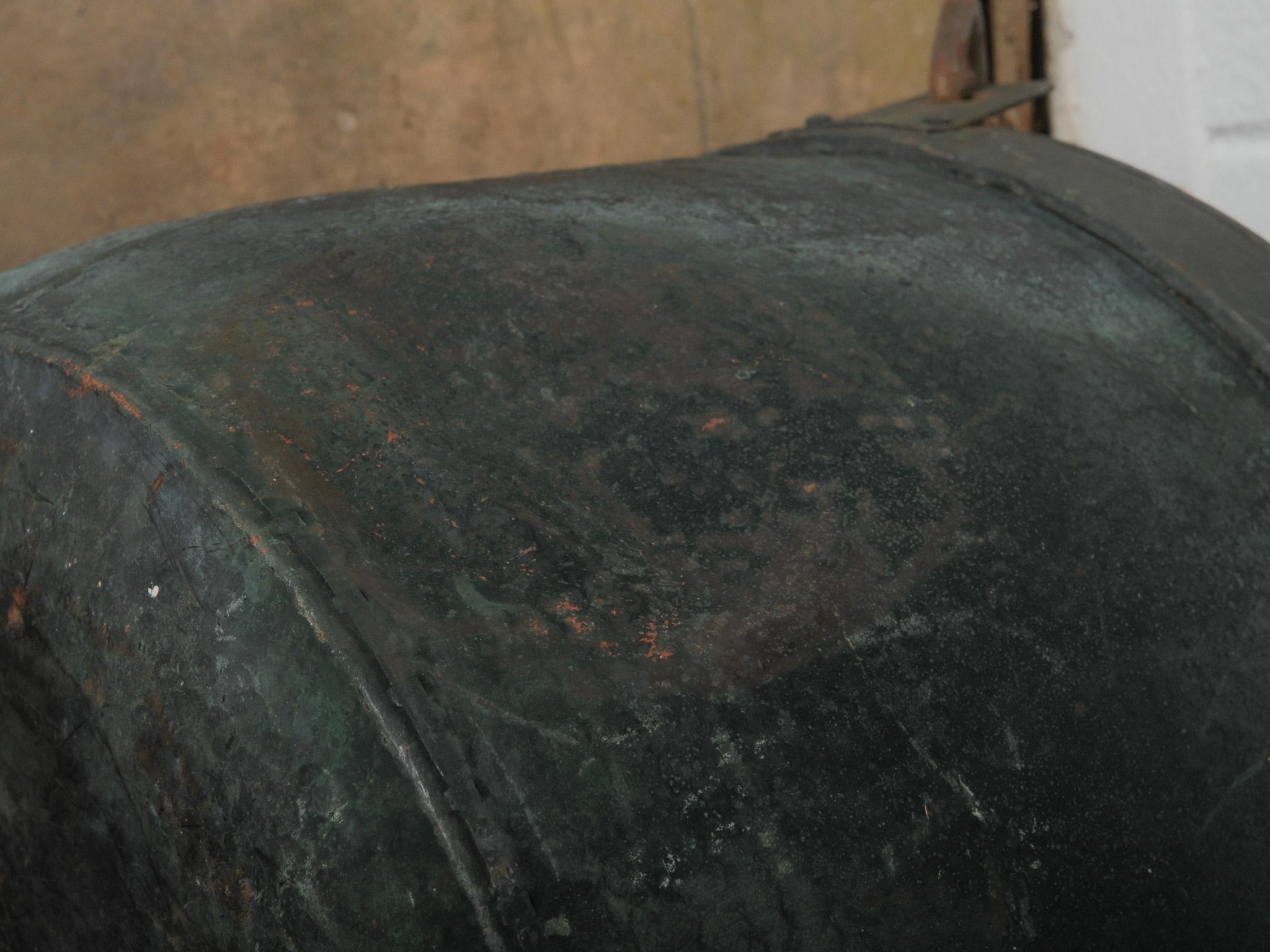 19th Century Copper Vessel with Iron Swing Handle en venta 4