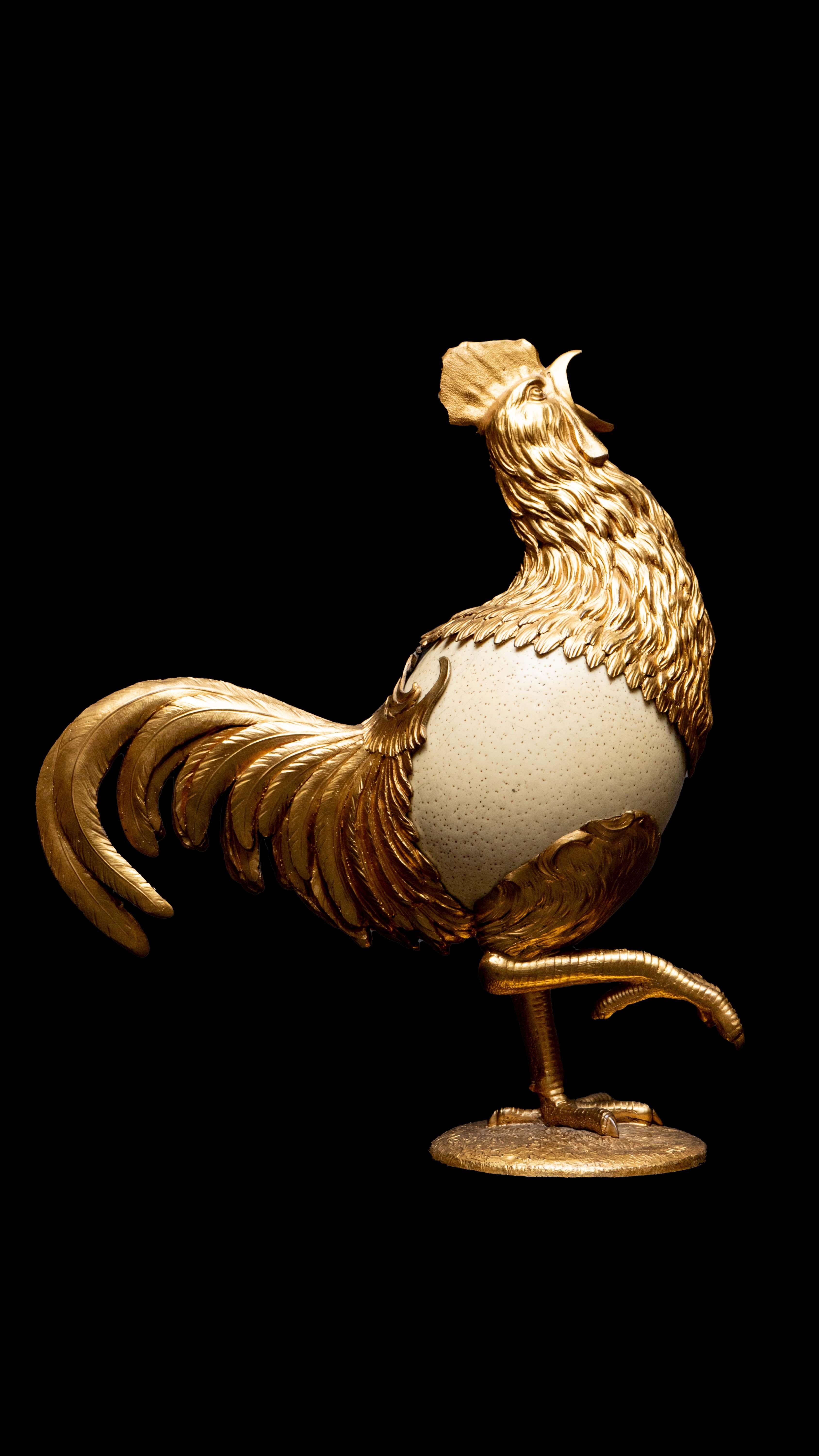 19th Century Coq with an Ostrich Egg Body.

Measures: 12