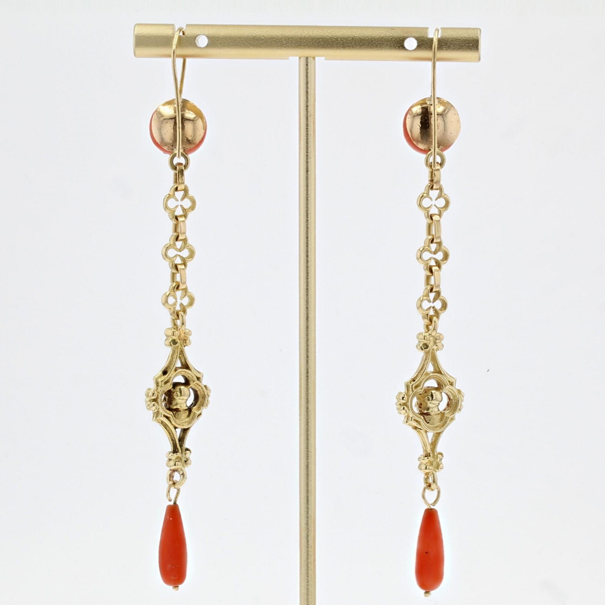 19th Century Coral 18 Karat Yellow Gold Dangle Earrings For Sale 2