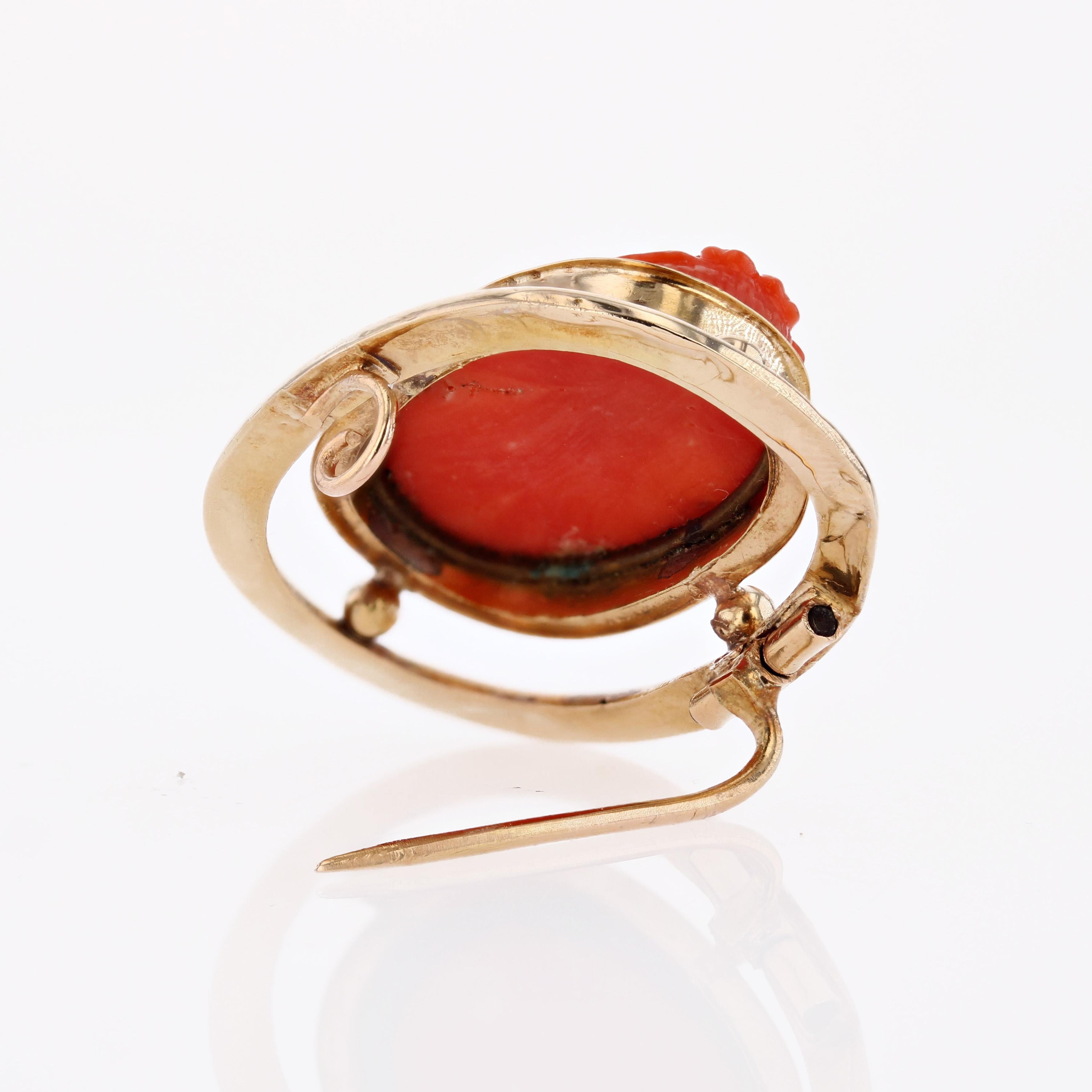 19th Century Coral Cameo 18 Karat Yellow Gold Brooch For Sale 3