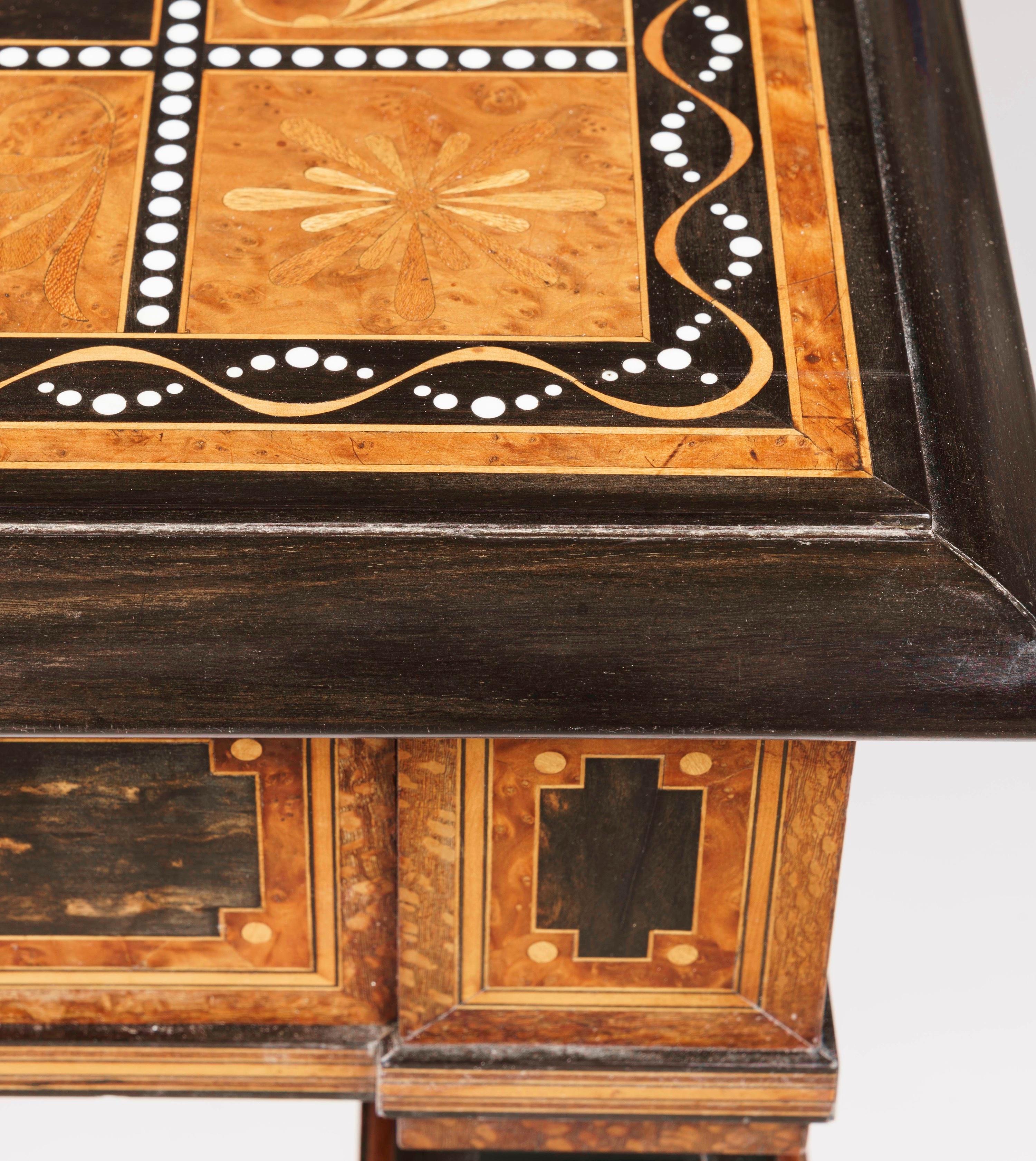 English 19th Century Coromandel and Inlaid Table Attributed to Jackson & Graham For Sale