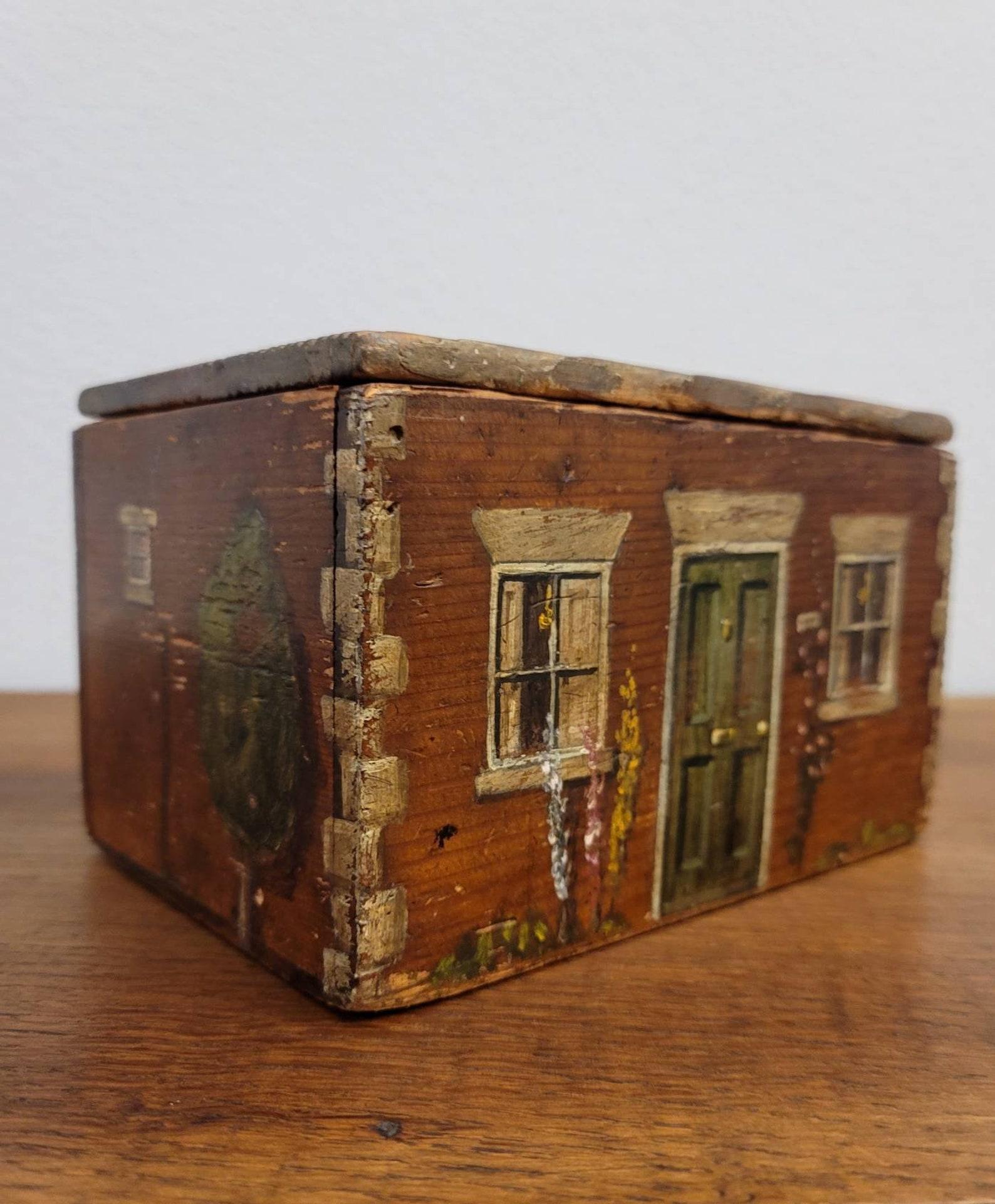 19th Century Country English Architectural Hand Painted Table Box In Good Condition In Forney, TX