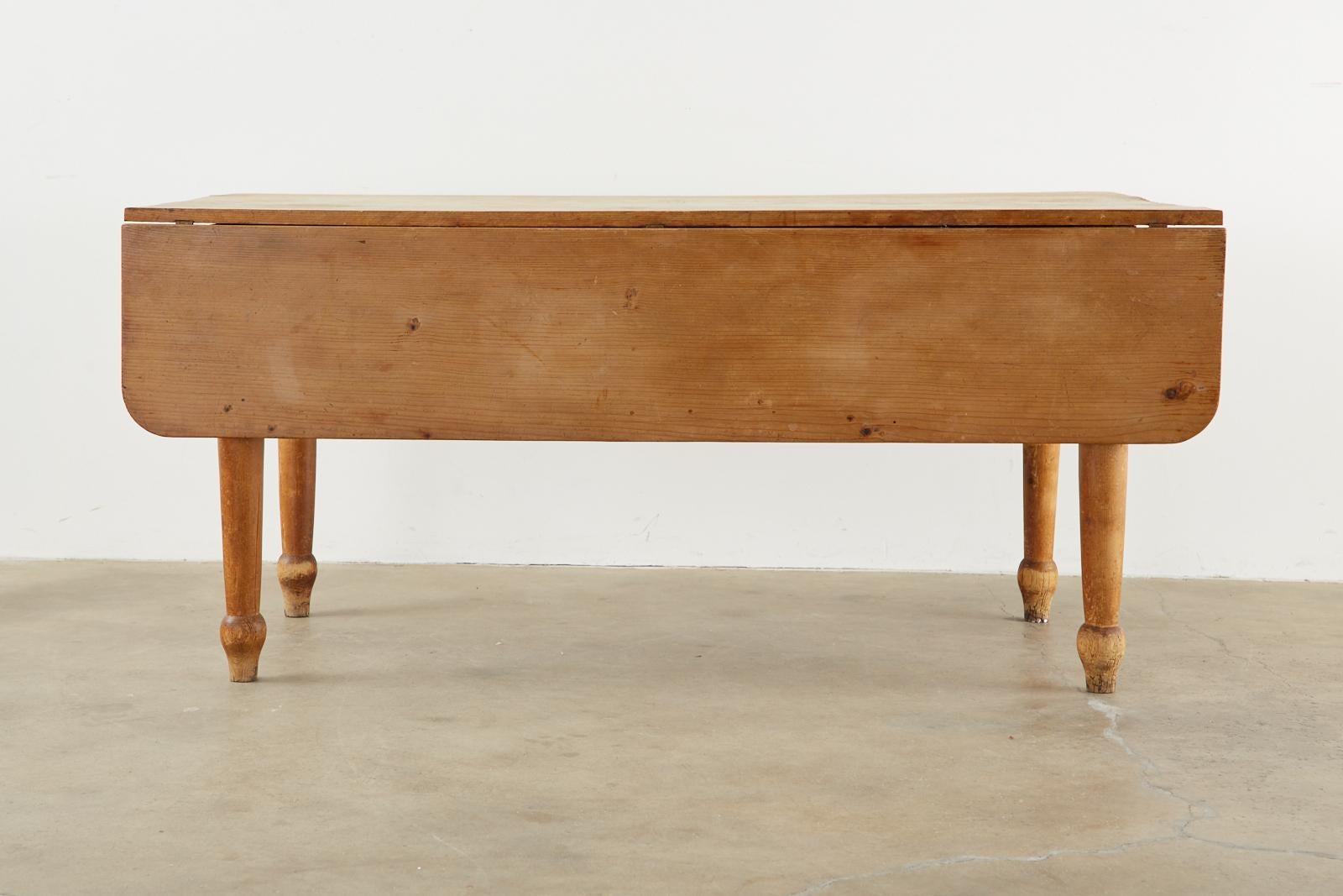19th Century Country English Drop-Leaf Pine Farmhouse Dining Table For Sale 1