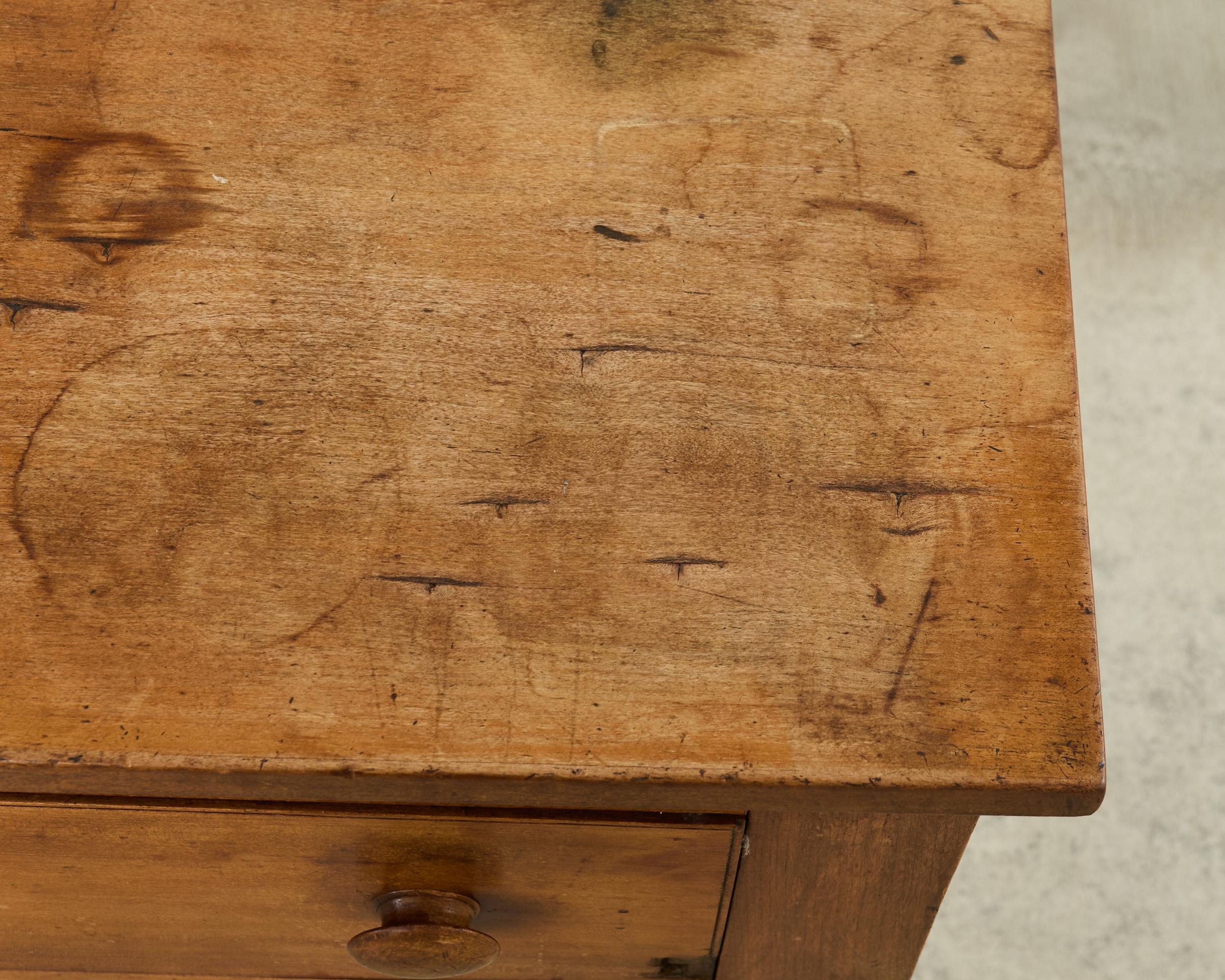 XIXe siècle Table de travail de campagne en bois de fruitier anglais du 19e siècle en vente