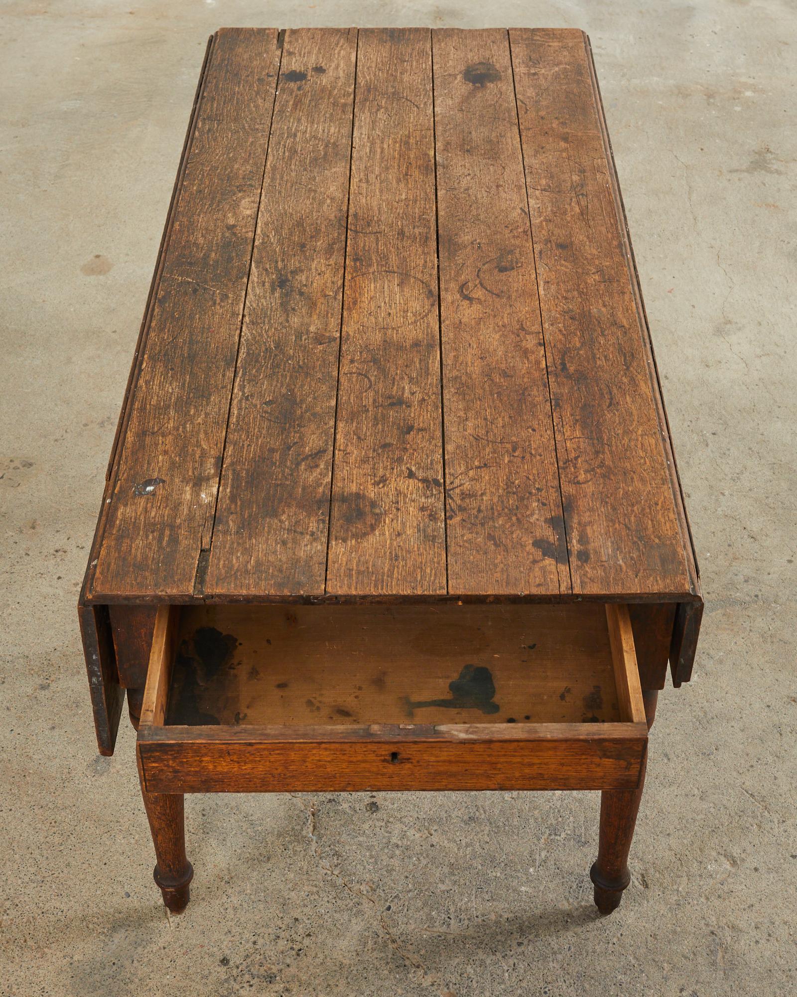 19th Century Country English Oak Drop Leaf Farmhouse Table For Sale 7