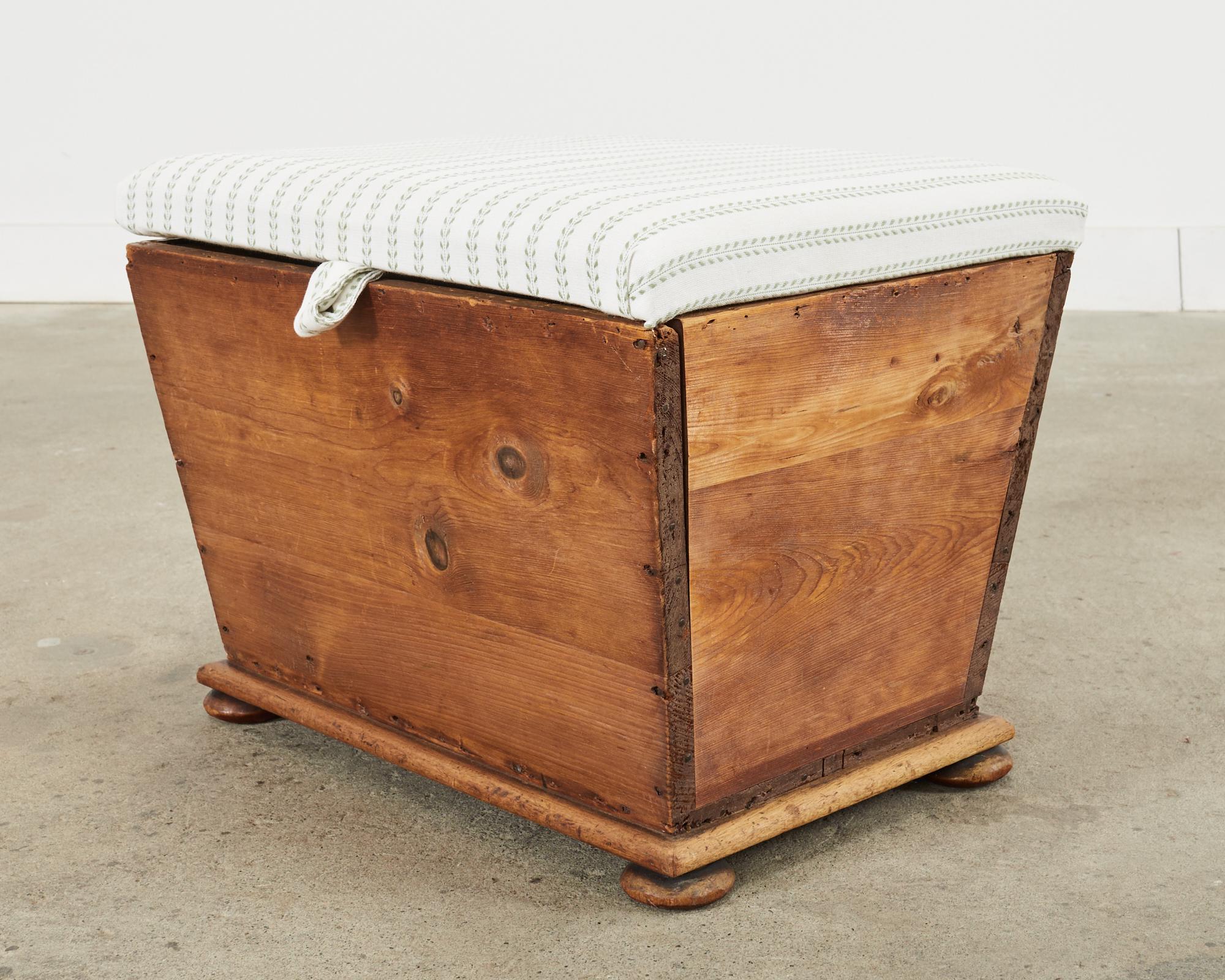 Hand-Crafted 19th Century Country English Pine Blanket Chest or Trunk For Sale