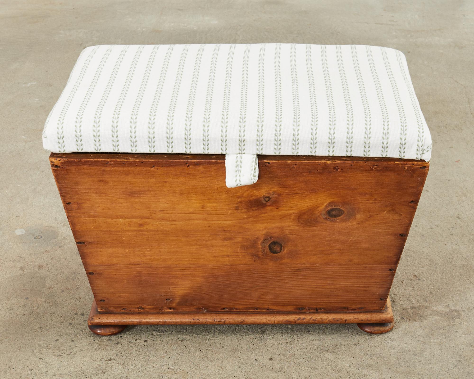 19th Century Country English Pine Blanket Chest or Trunk In Distressed Condition For Sale In Rio Vista, CA