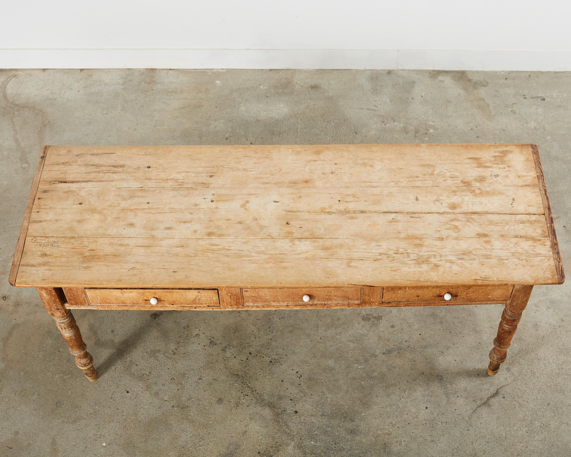 19th Century Country English Provincial Pine Farmhouse Dining Table  In Distressed Condition For Sale In Rio Vista, CA