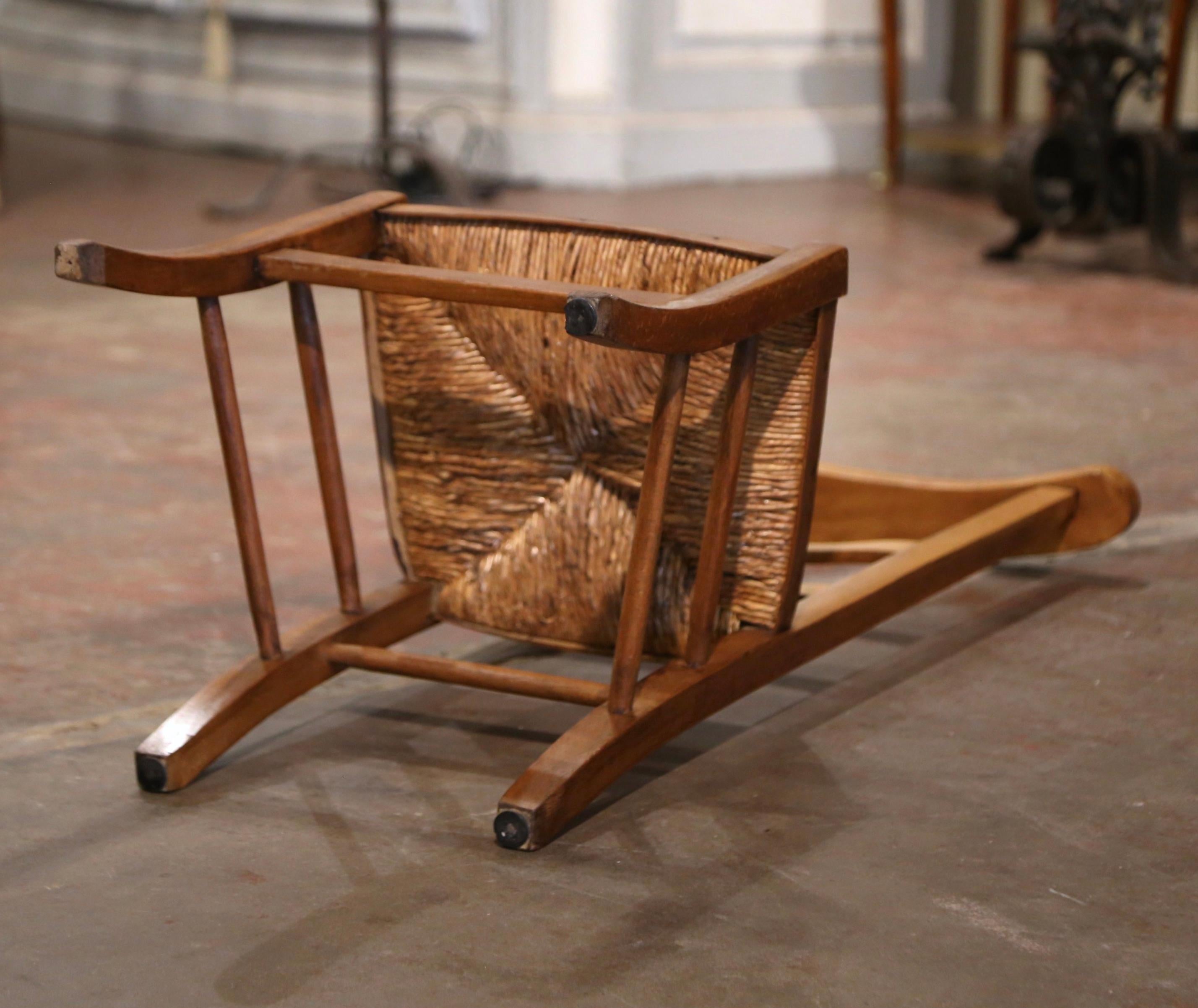 Jonc Chaise de prière française du 19ème siècle en bois de hêtre et jonc de Normandie en vente