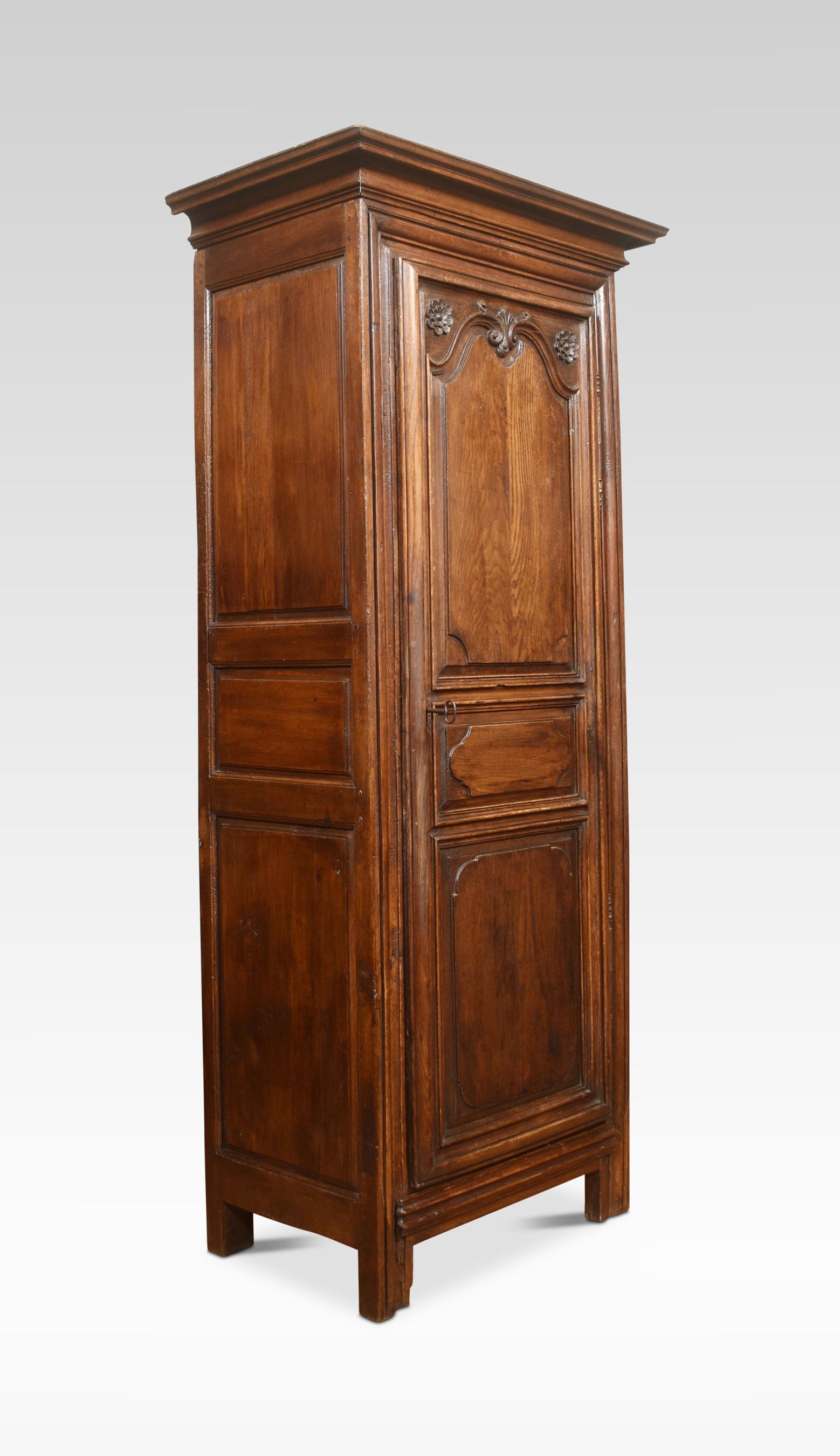 19th Century Country French Bonnetiere Petite Armoire In Good Condition In Cheshire, GB