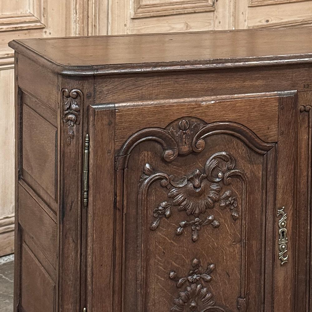 Intagliato a mano Buffet francese di campagna del XIX secolo ~ Enfilade ~ Credenza in vendita