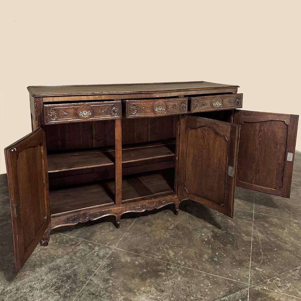 19th Century Country French Buffet ~ Enfilade In Good Condition For Sale In Dallas, TX