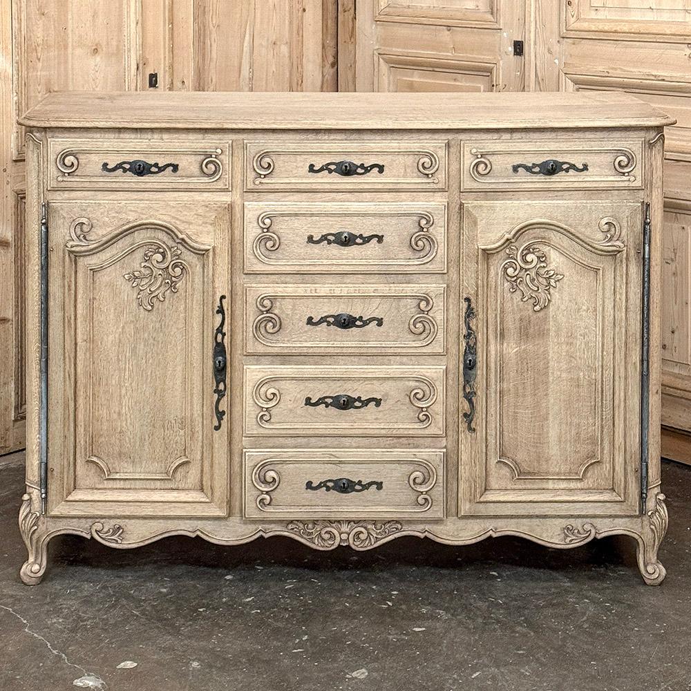 Luigi XV Buffet francese di campagna del XIX secolo in Oak striato in vendita