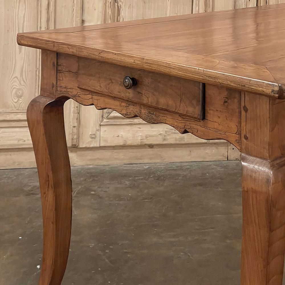 19th Century Country French Cherry Wood Dining Table For Sale 11